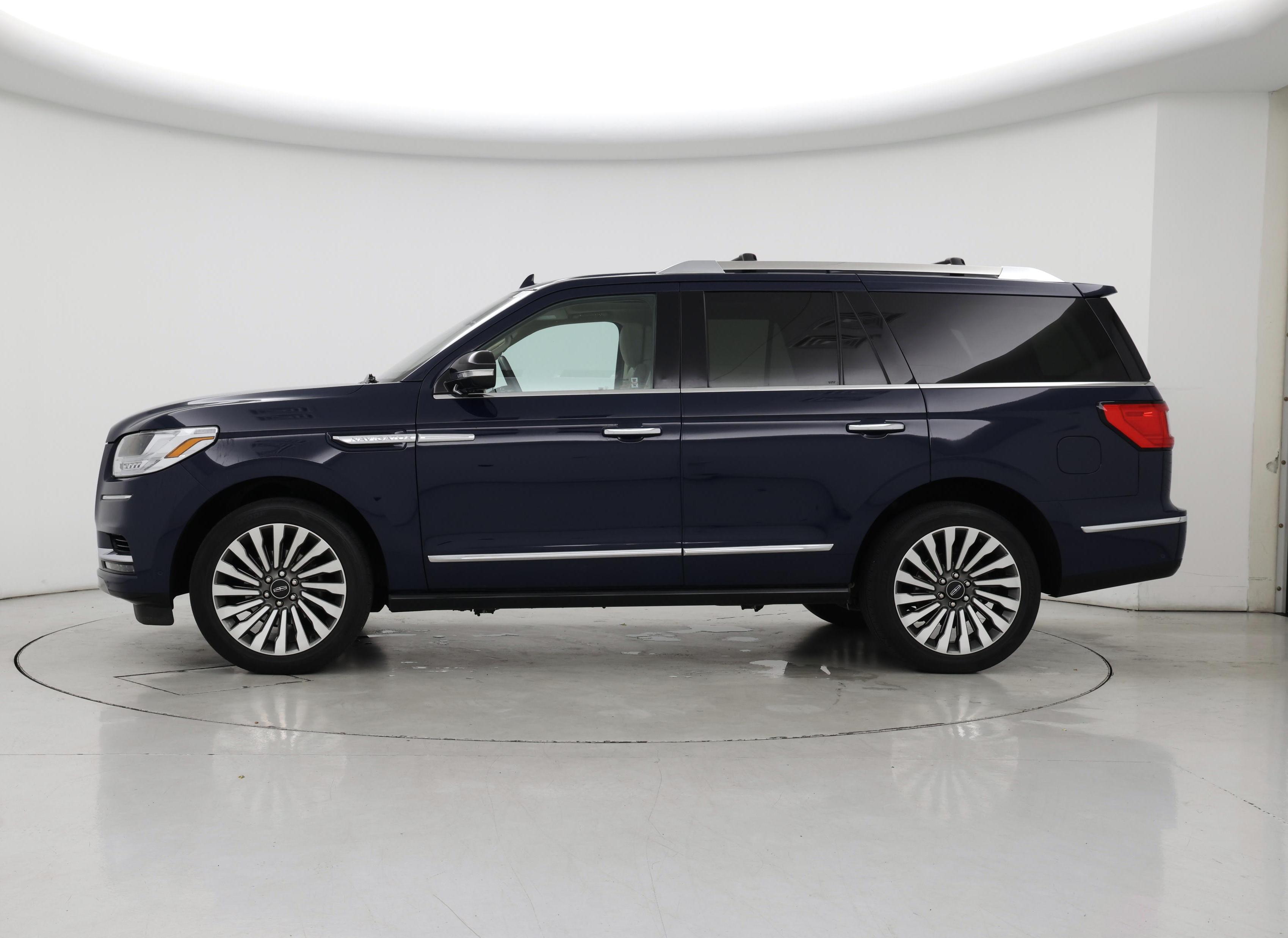 Thumbnail: 2019 Lincoln Navigator - 3