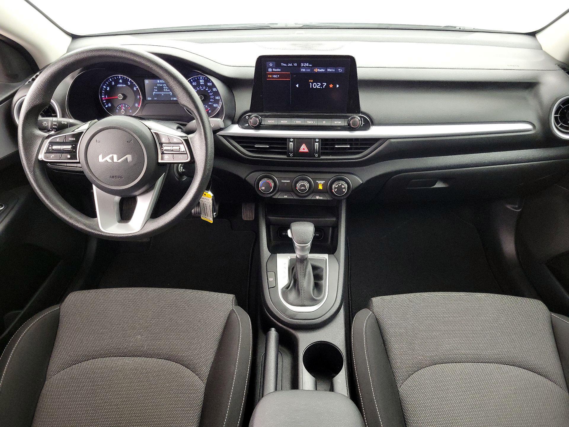 Thumbnail: 2023 Kia Forte - 9