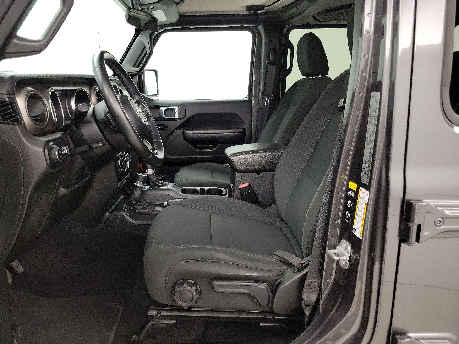 Thumbnail: 2020 Jeep Gladiator - 11