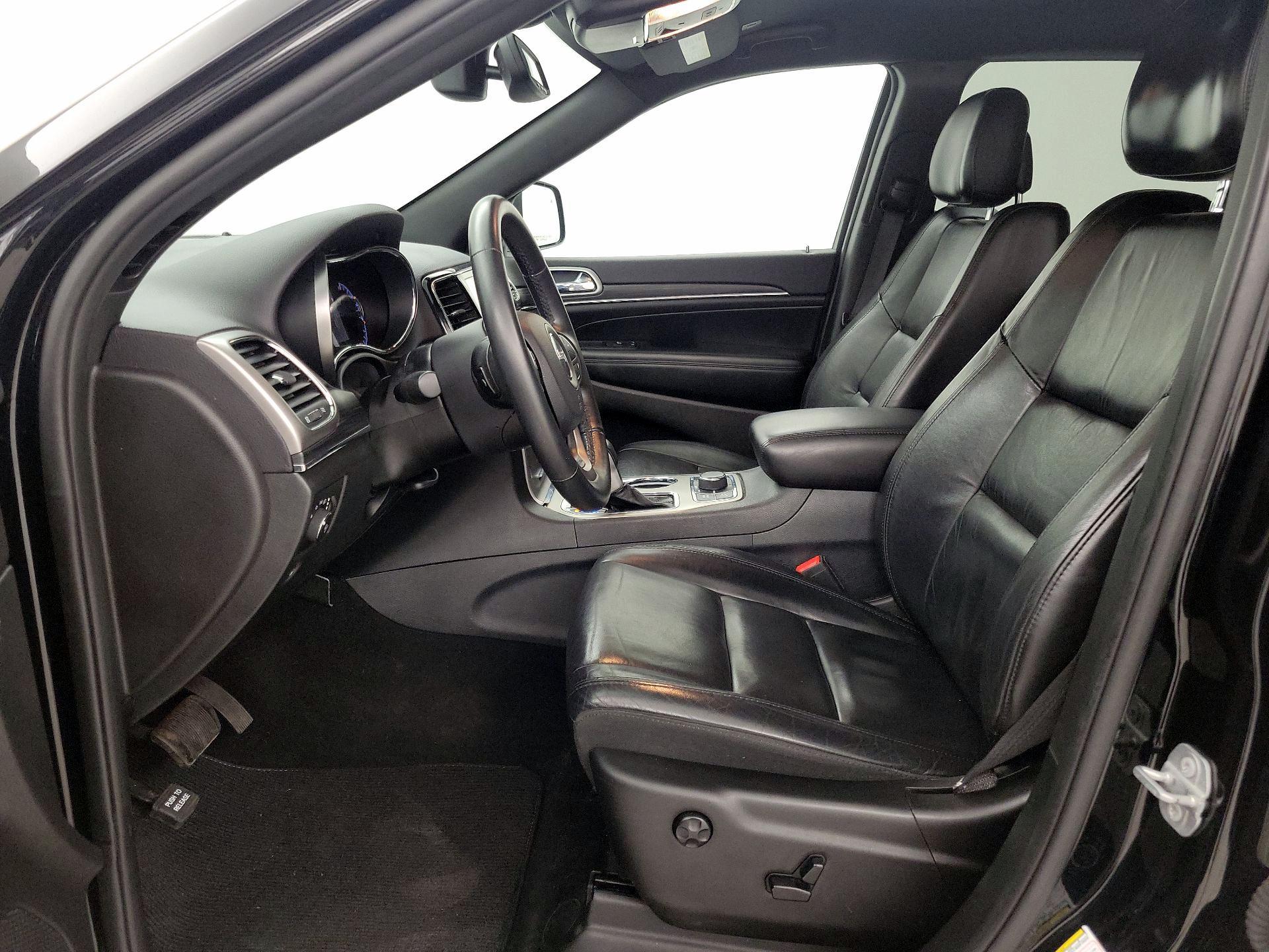 Thumbnail: 2019 Jeep Grand Cherokee - 11