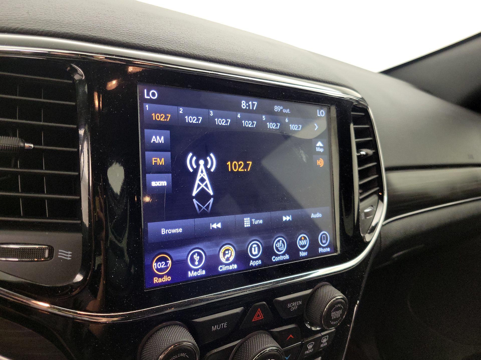 Thumbnail: 2019 Jeep Grand Cherokee - 16