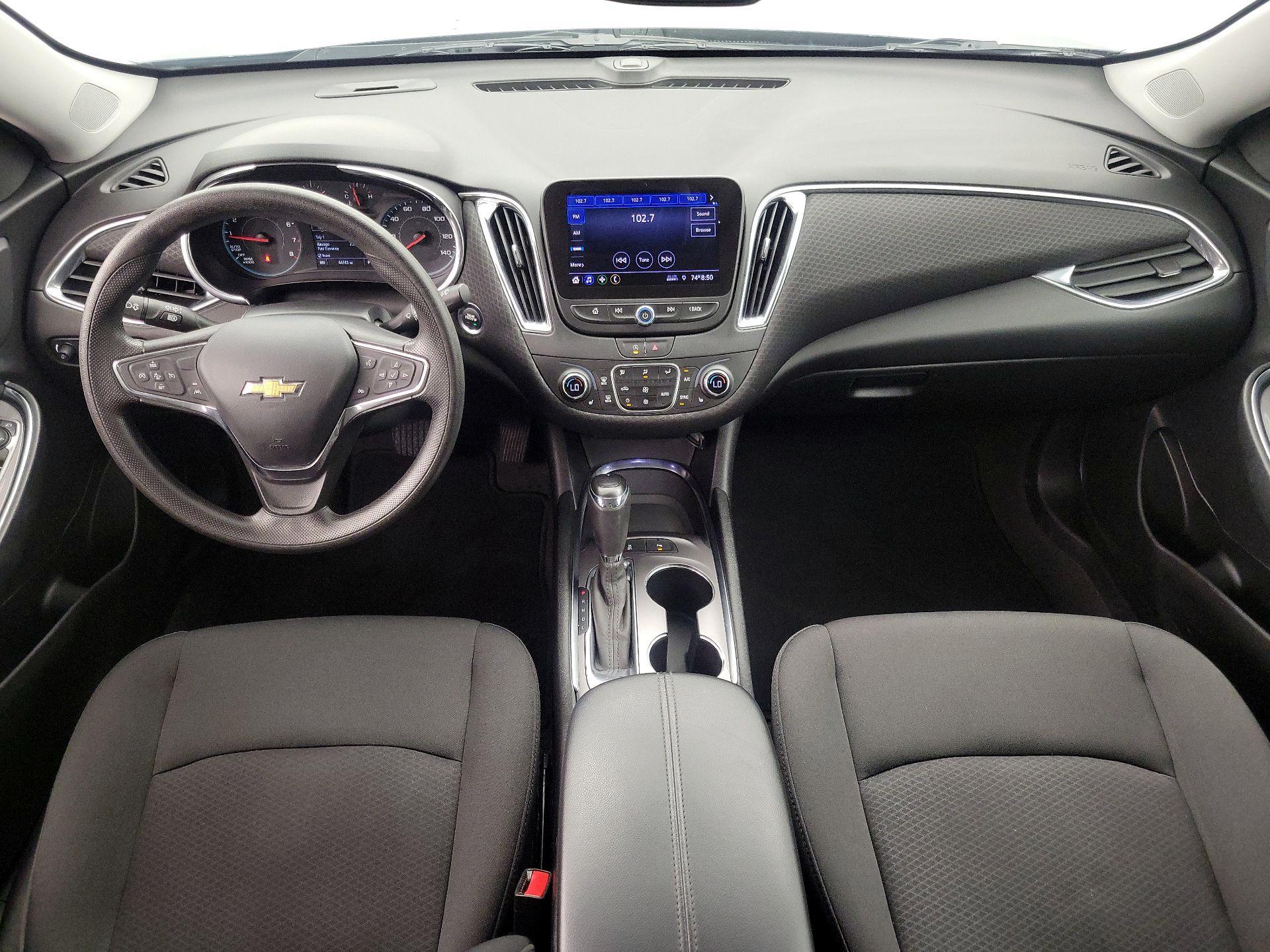 Thumbnail: 2020 Chevrolet Malibu - 9