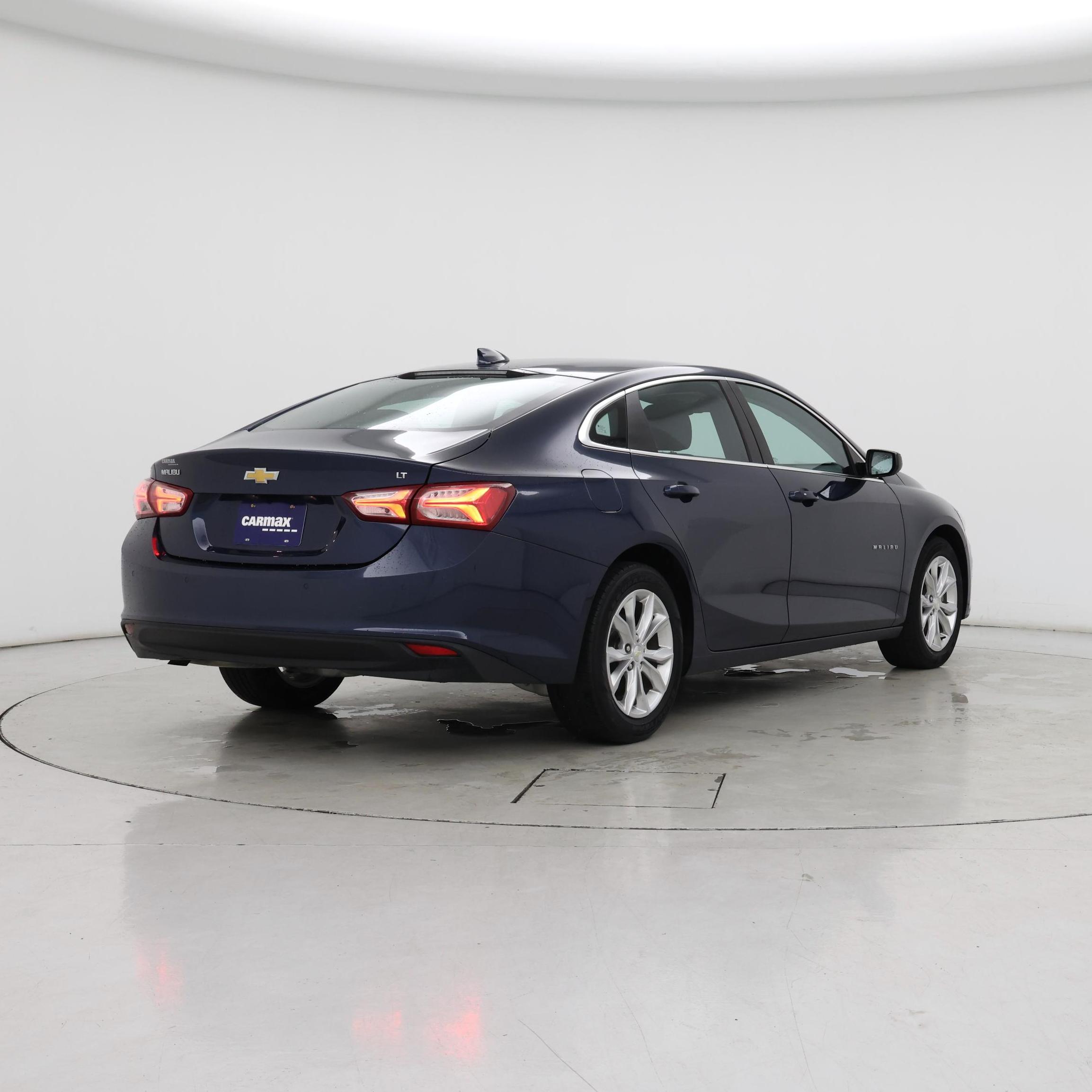 Thumbnail: 2020 Chevrolet Malibu - 8