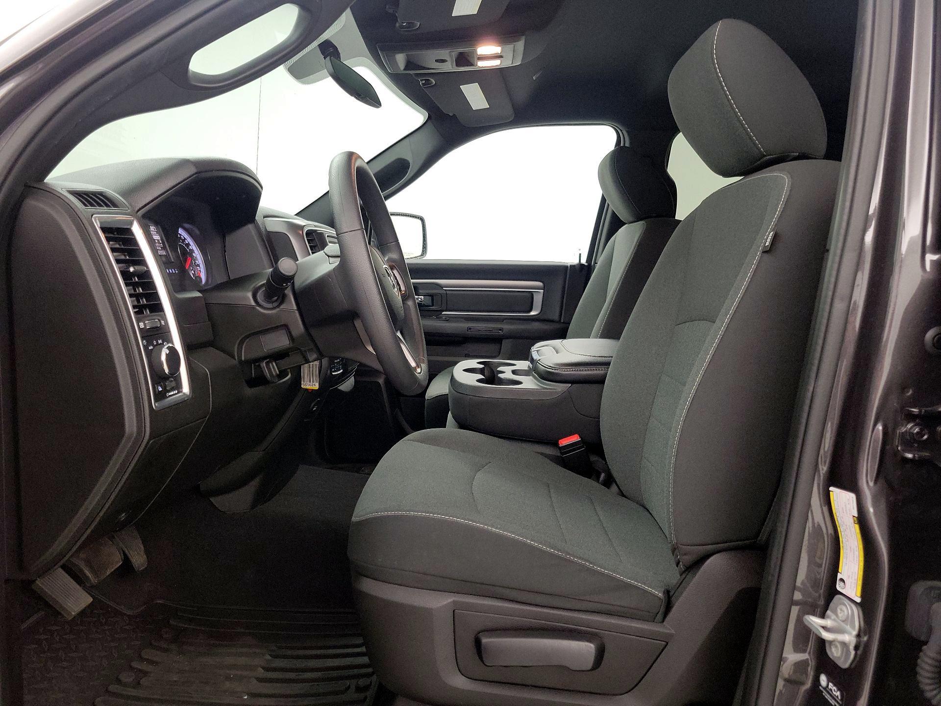 Thumbnail: 2022 RAM 1500 Classic - 11