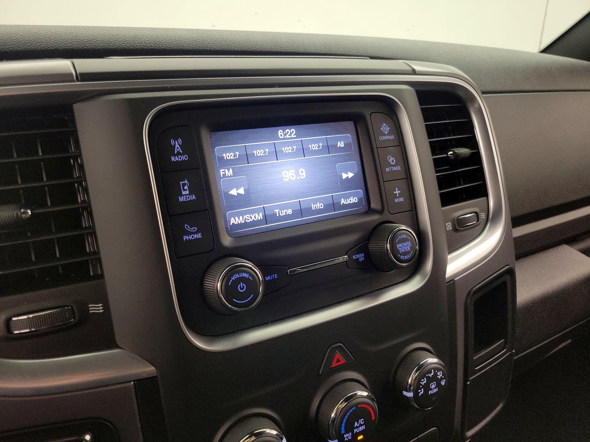 Thumbnail: 2022 RAM 1500 Classic - 15