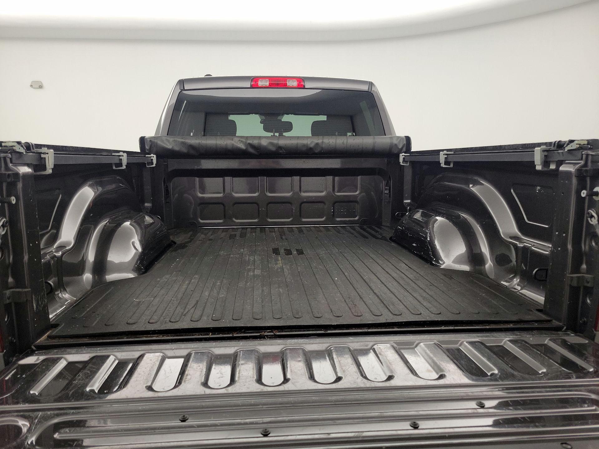 Thumbnail: 2022 RAM 1500 Classic - 20