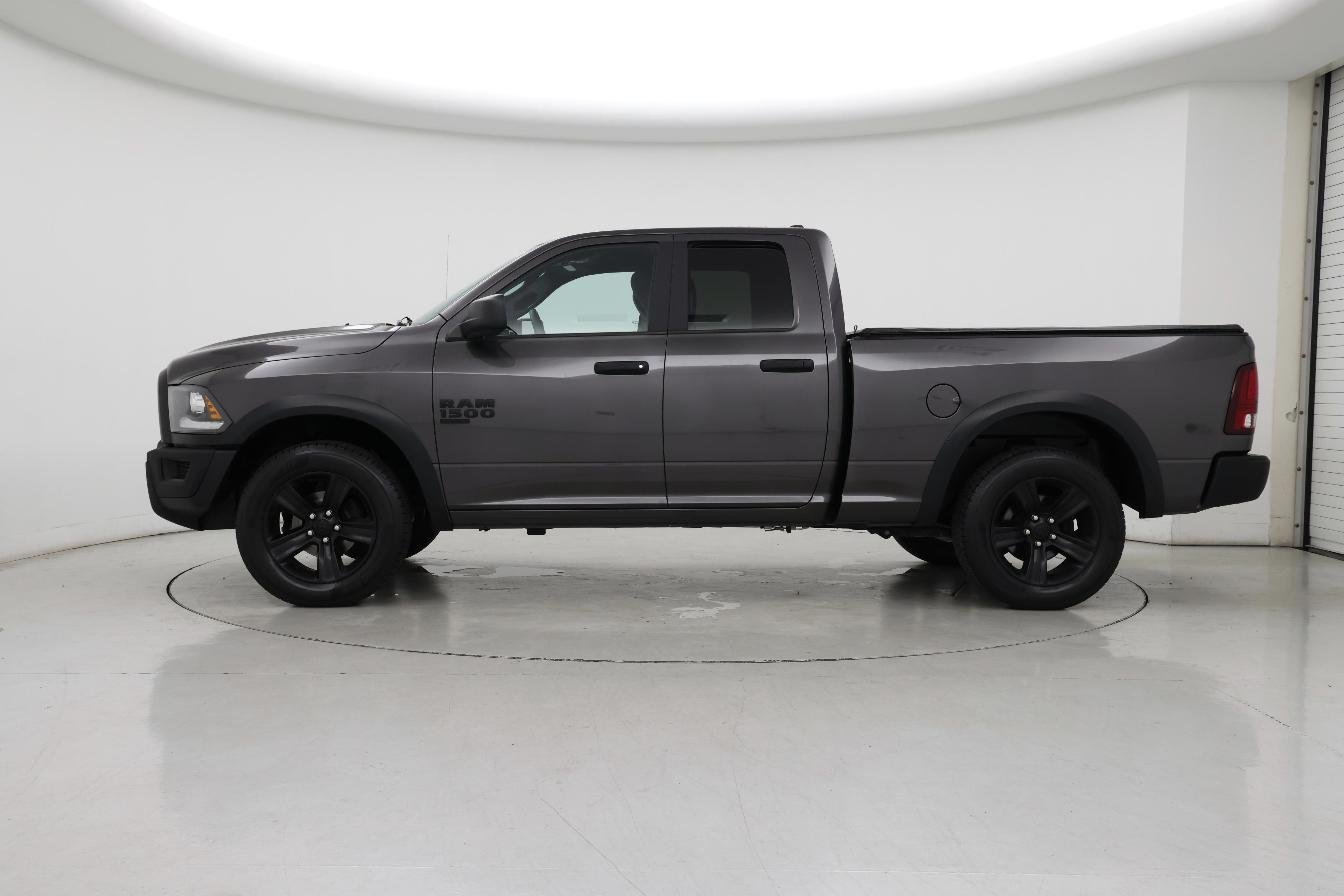 Thumbnail: 2022 RAM 1500 Classic - 3