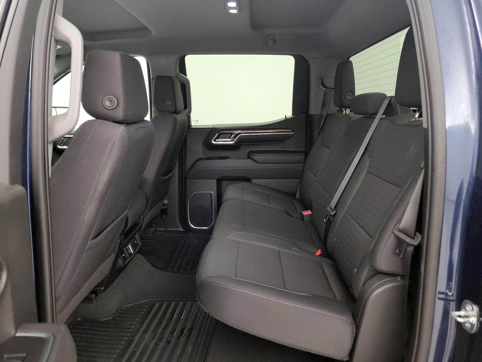 Thumbnail: 2023 Chevrolet Silverado 1500 - 19