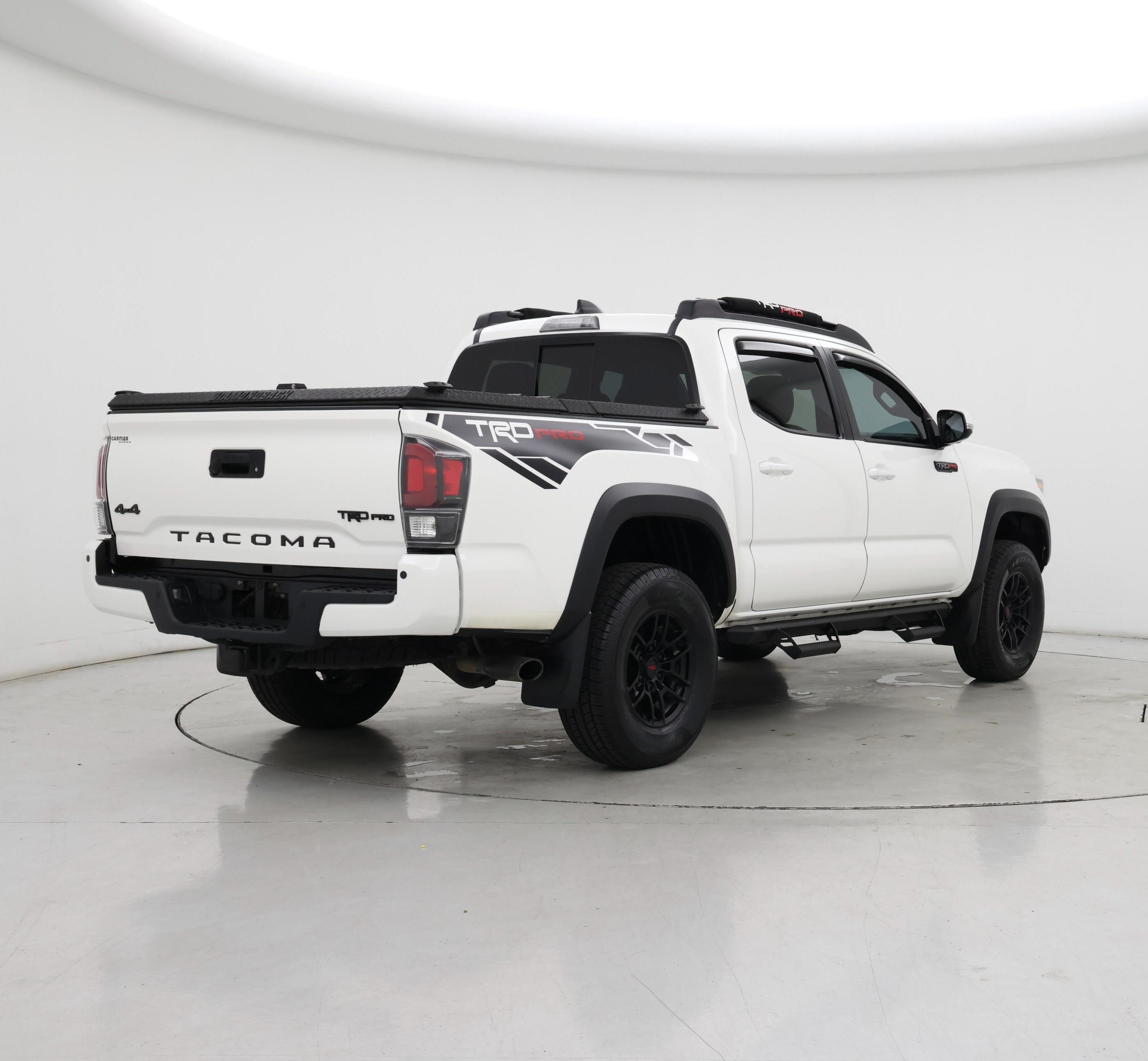 Thumbnail: 2021 Toyota Tacoma - 8