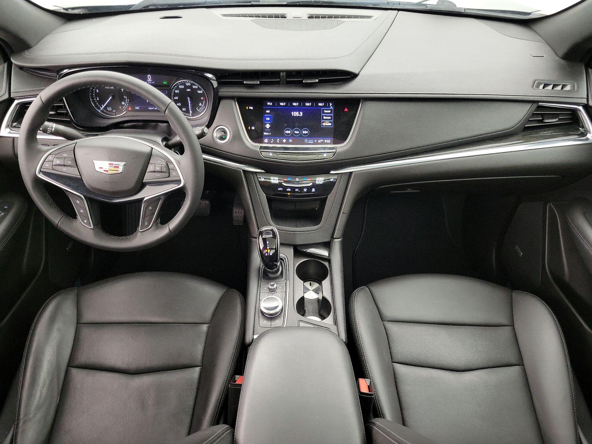 Thumbnail: 2022 Cadillac XT5 - 9