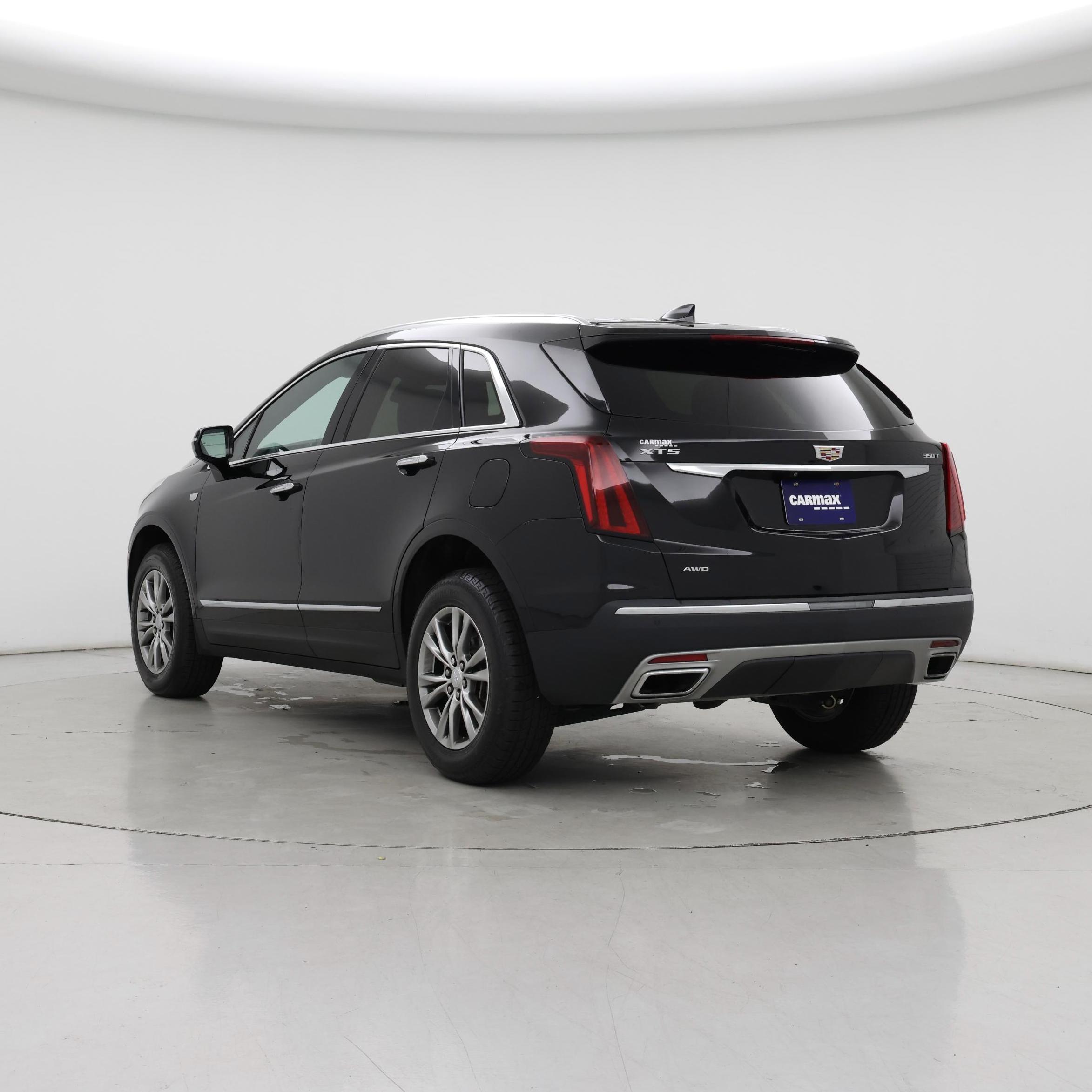 Thumbnail: 2022 Cadillac XT5 - 2