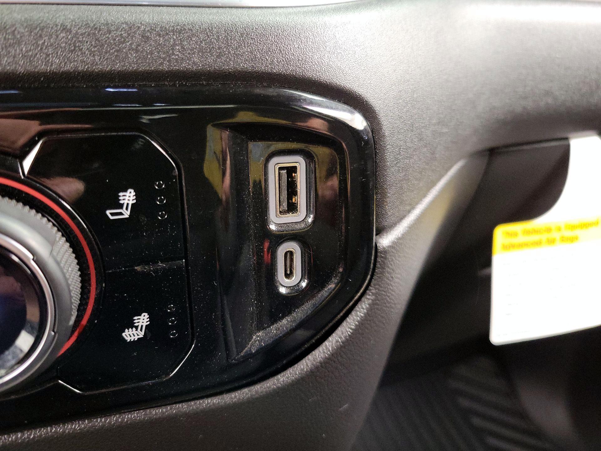 Thumbnail: 2022 Chevrolet Silverado 1500 - 18