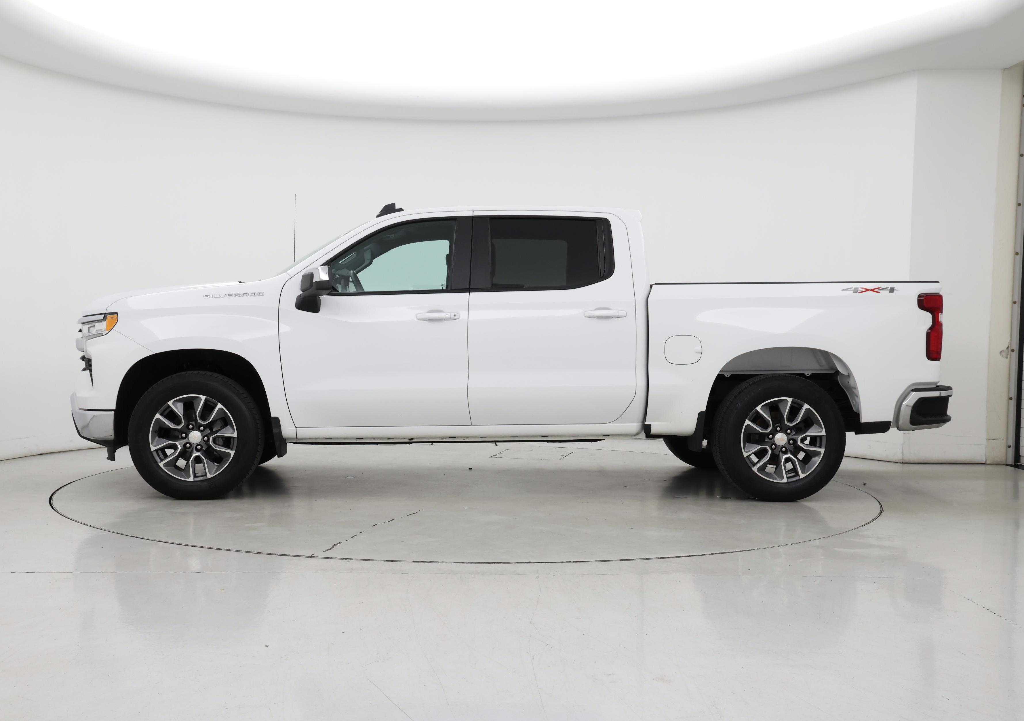 Thumbnail: 2022 Chevrolet Silverado 1500 - 3