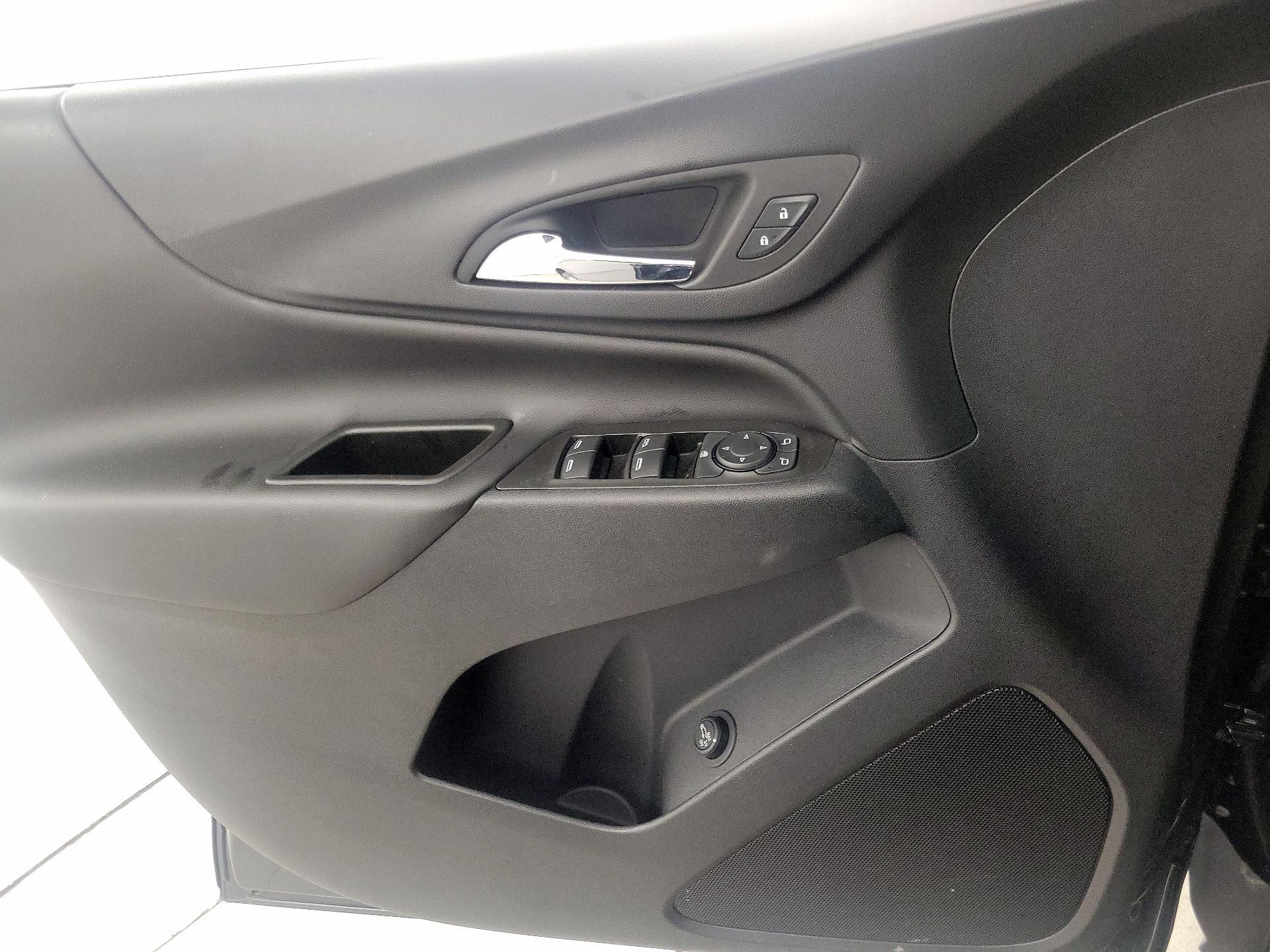 Thumbnail: 2022 Chevrolet Equinox - 12