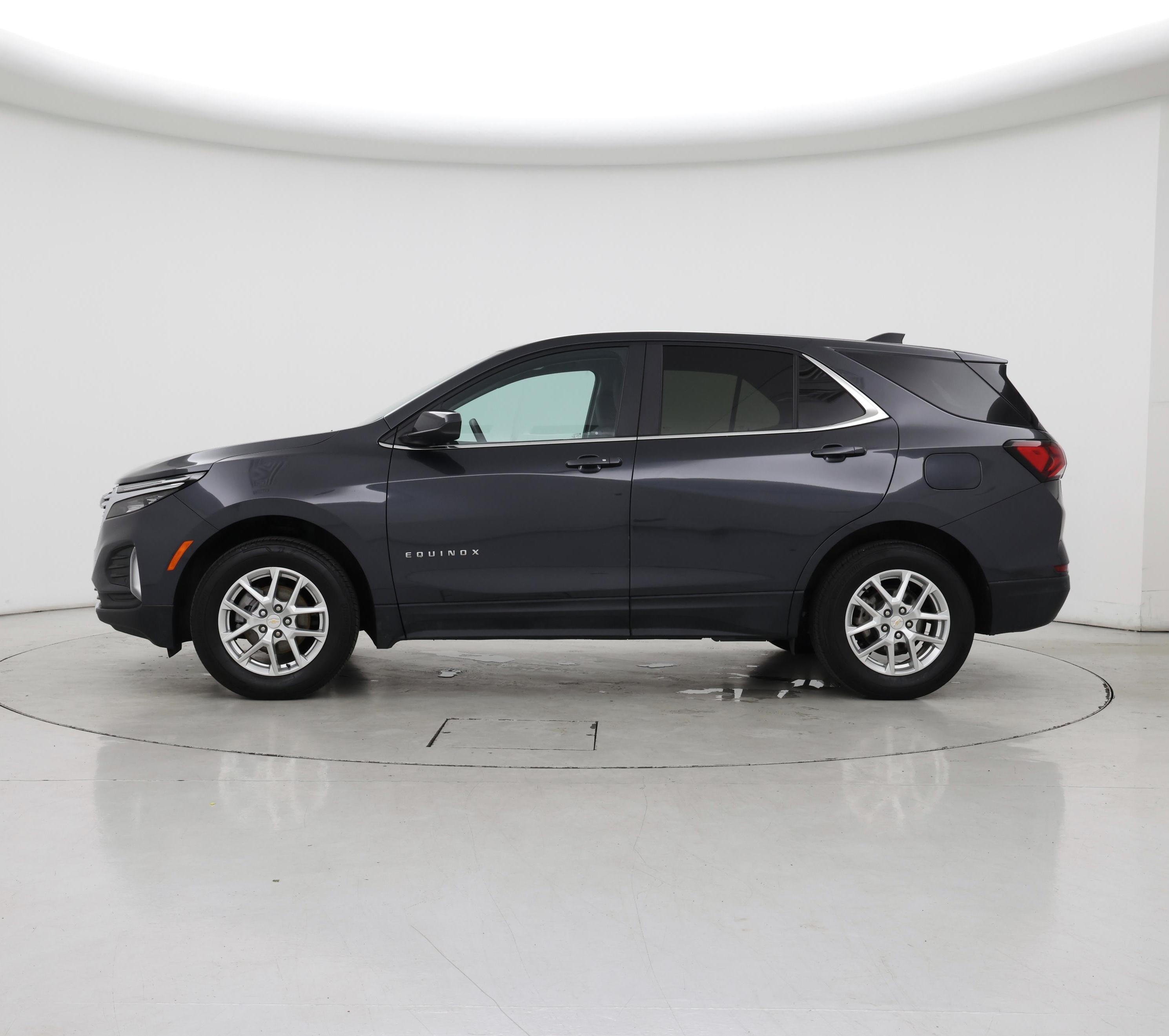 Thumbnail: 2022 Chevrolet Equinox - 3