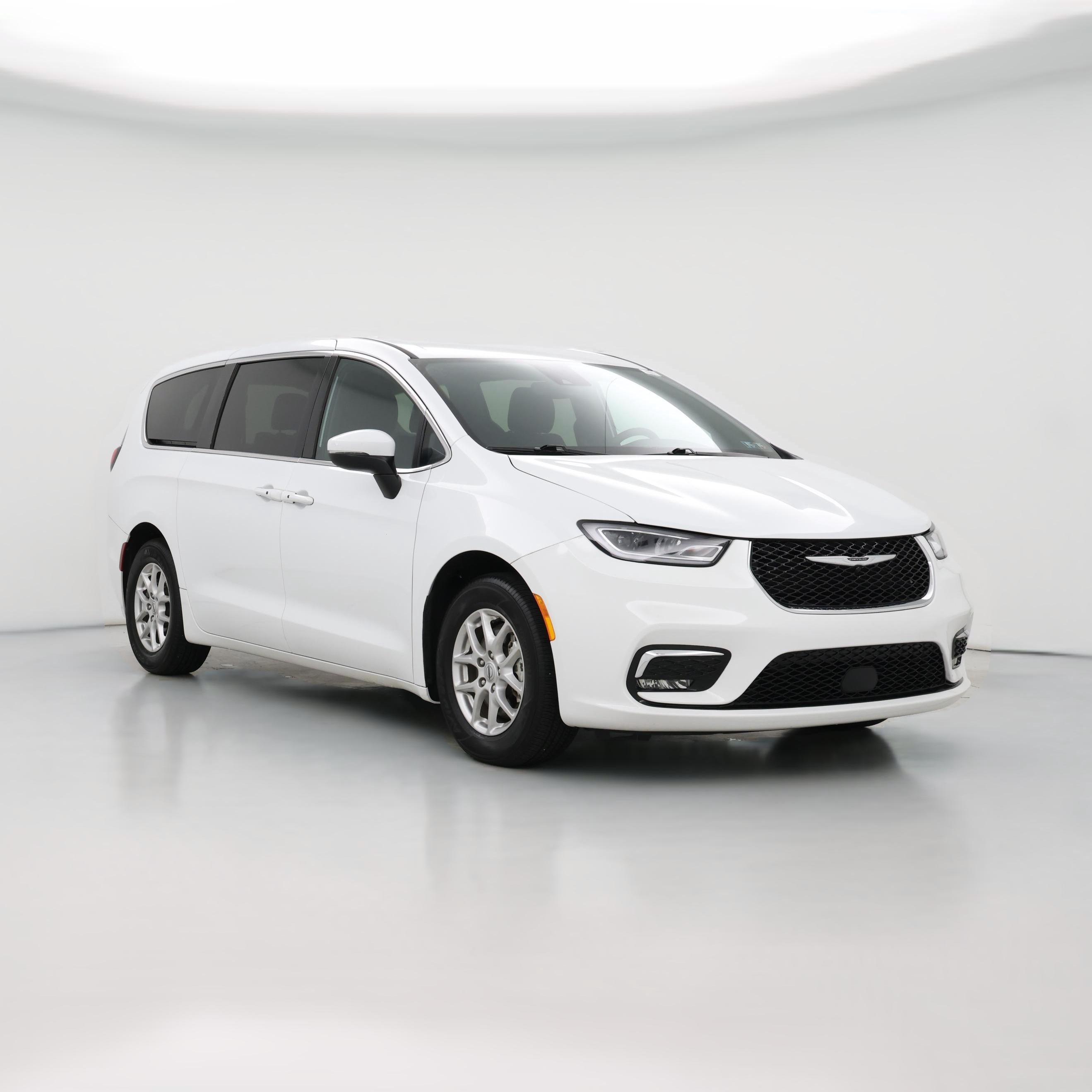 Thumbnail: 2023 Chrysler Pacifica - 1