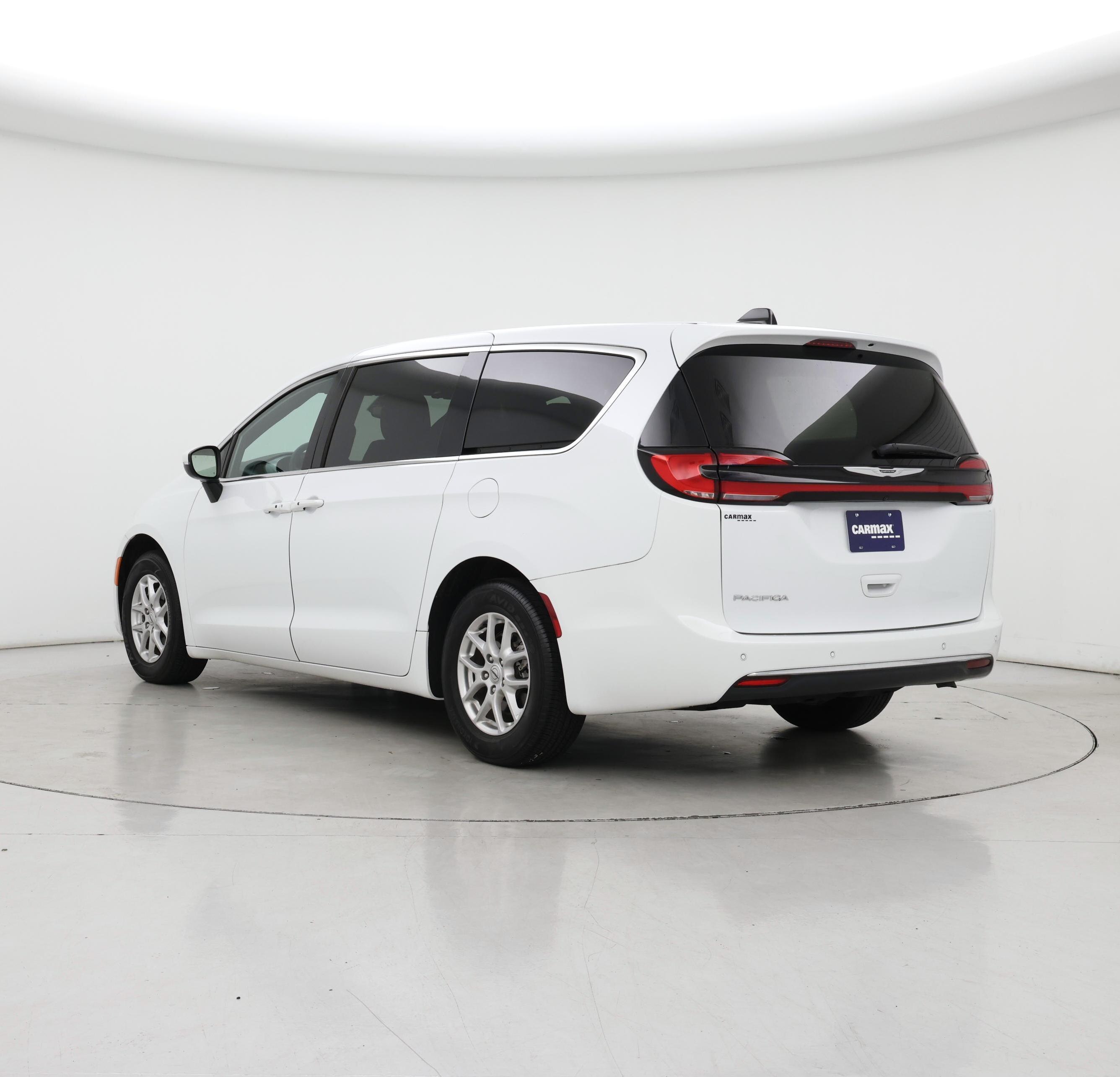 Thumbnail: 2023 Chrysler Pacifica - 2