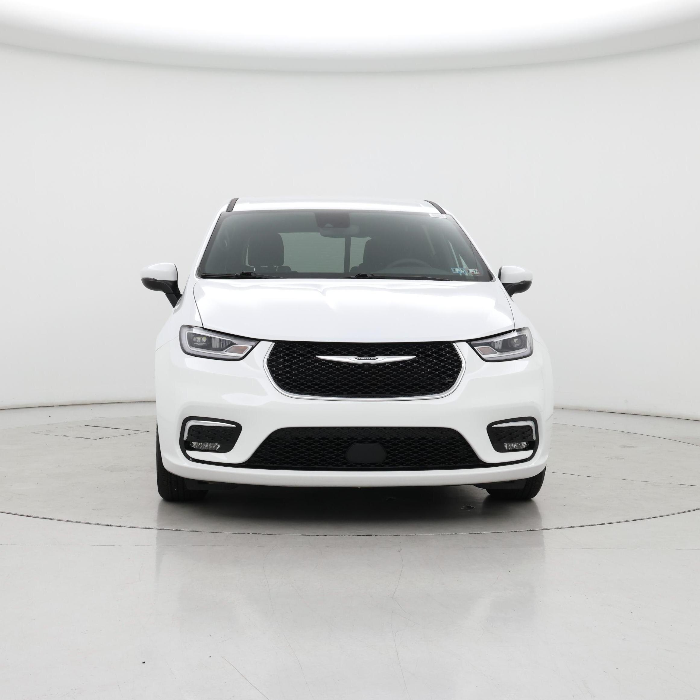 Thumbnail: 2023 Chrysler Pacifica - 5