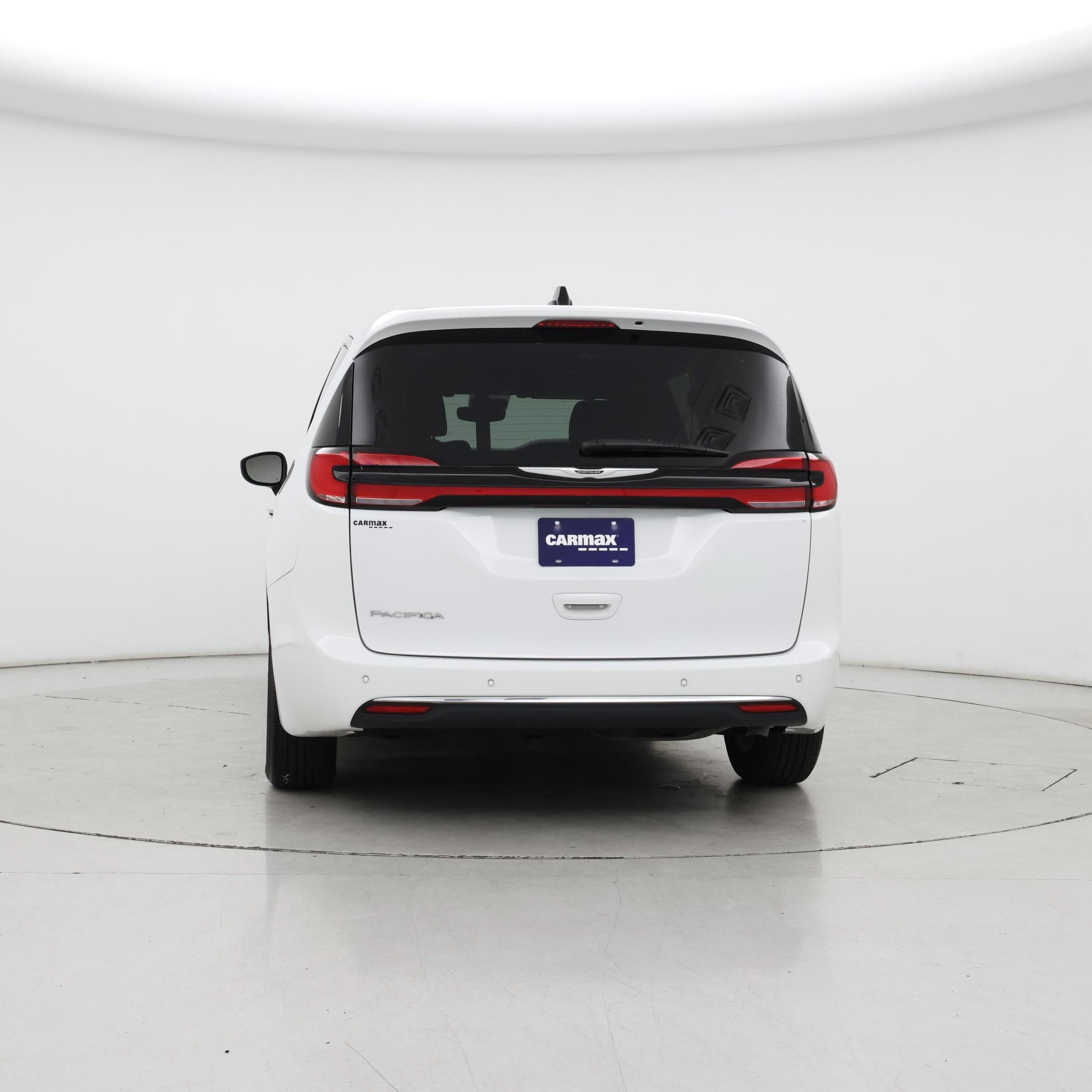 Thumbnail: 2023 Chrysler Pacifica - 6