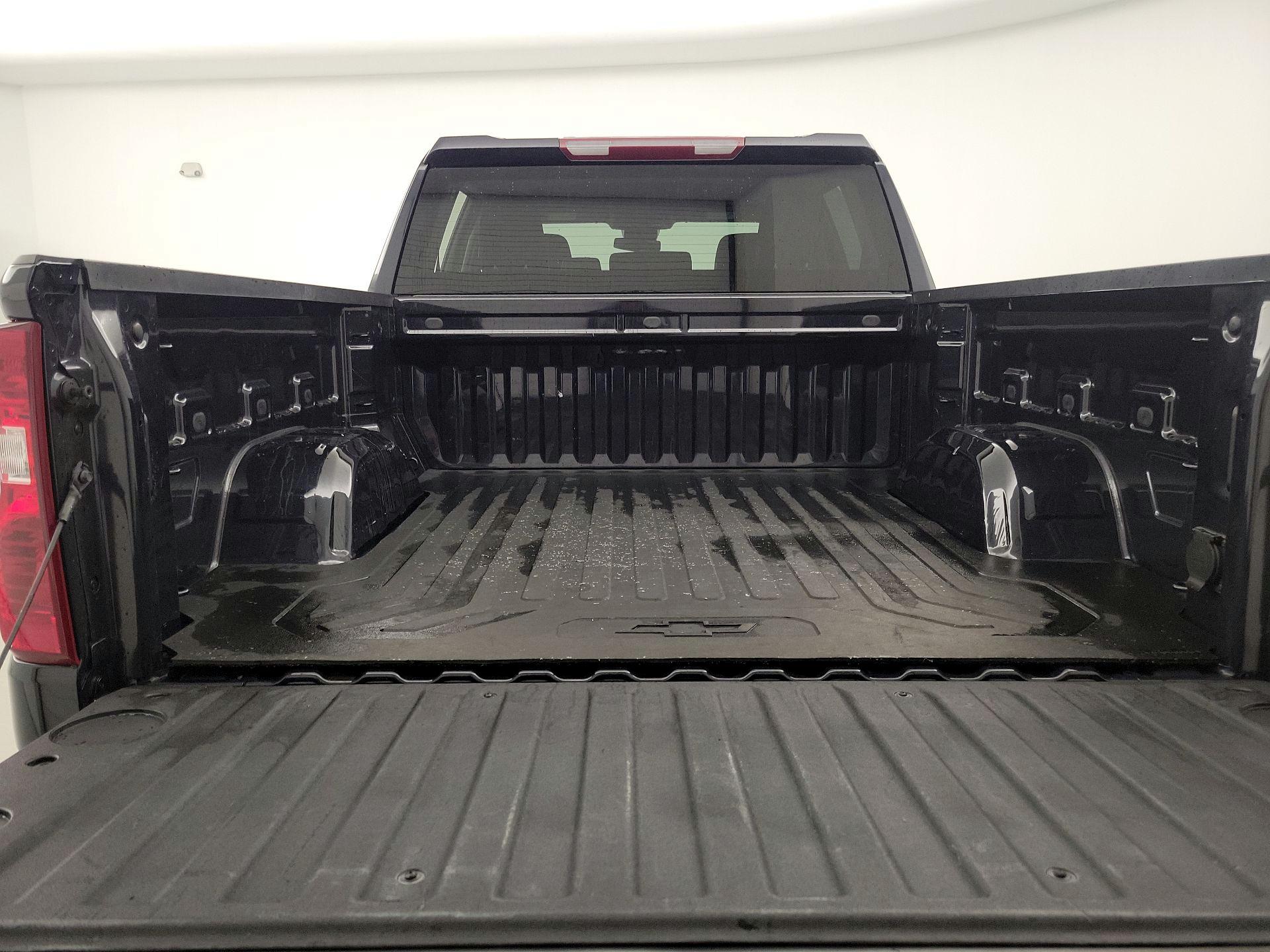 Thumbnail: 2023 Chevrolet Silverado 1500 - 20
