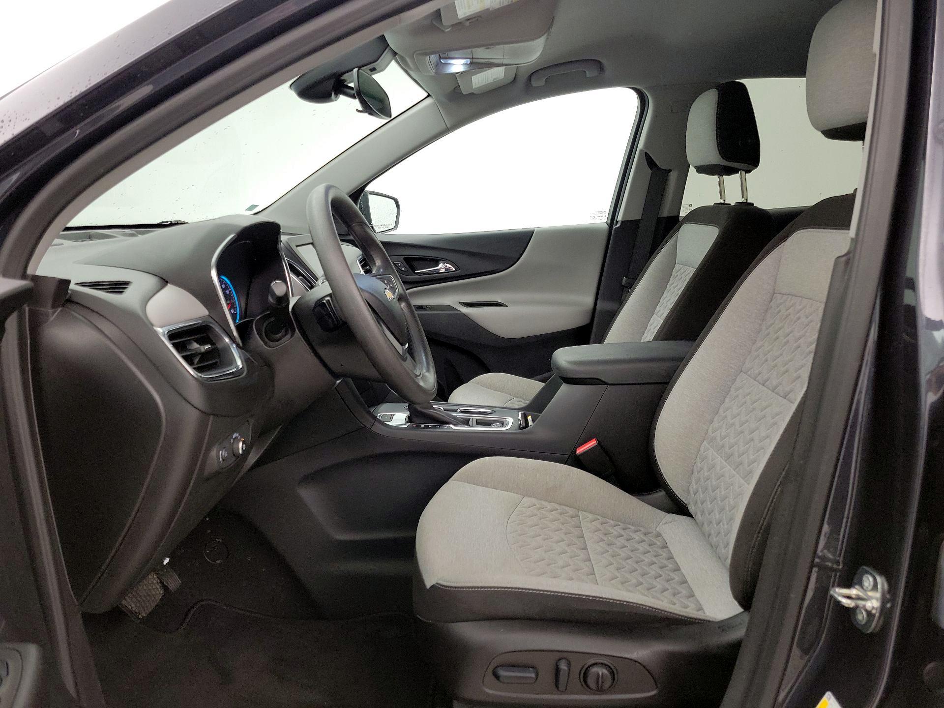 Thumbnail: 2022 Chevrolet Equinox - 11