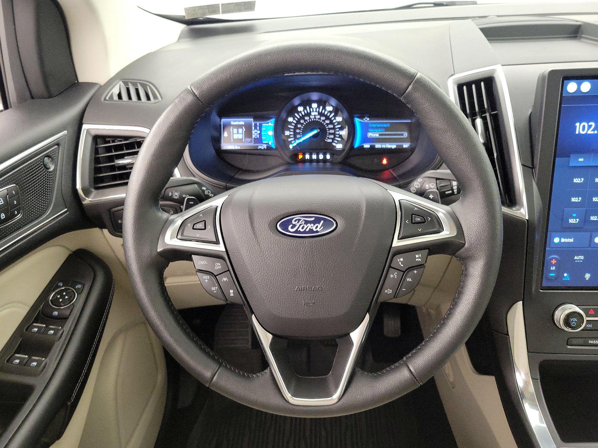 Thumbnail: 2022 Ford Edge - 10