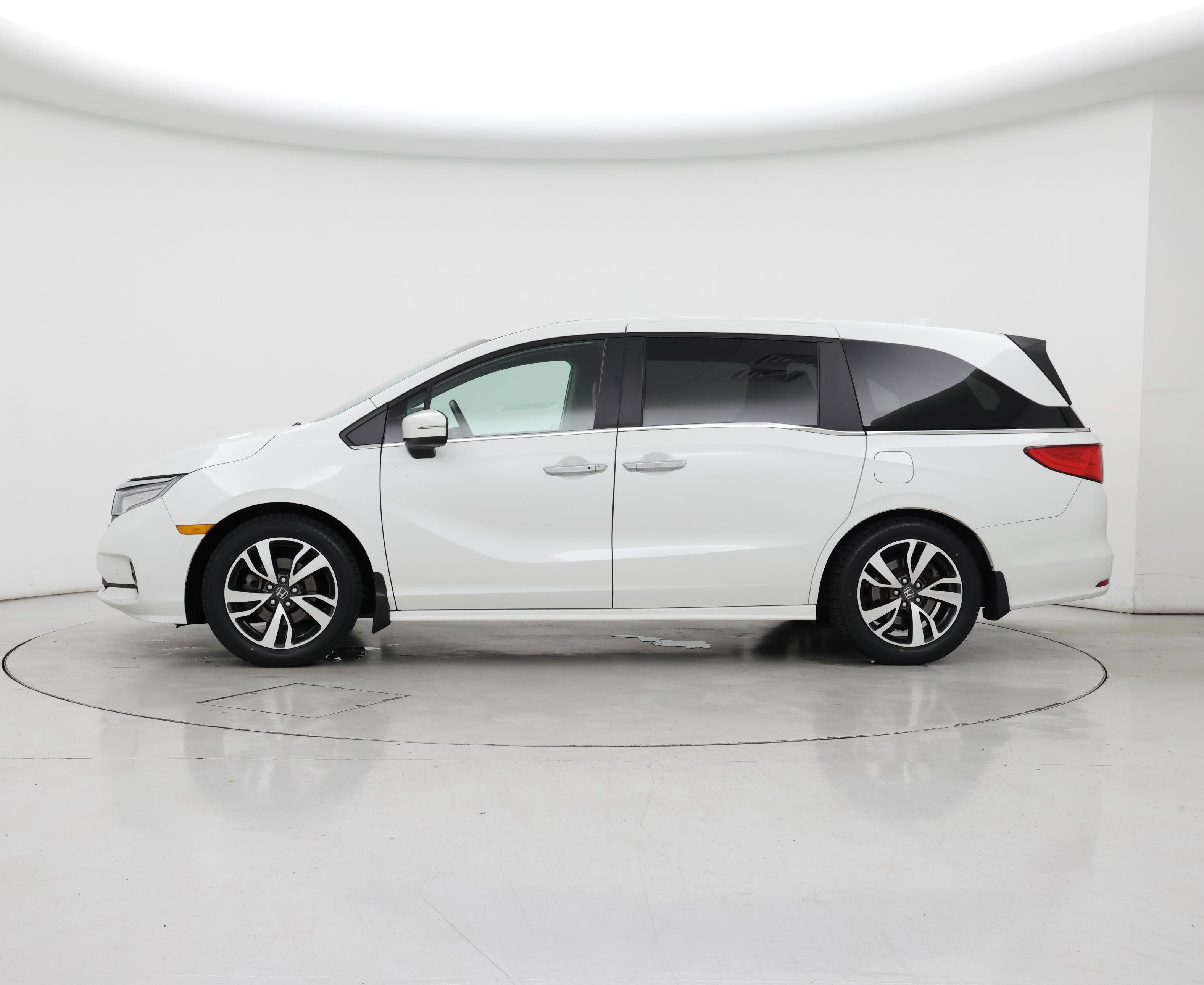 Thumbnail: 2021 Honda Odyssey - 3