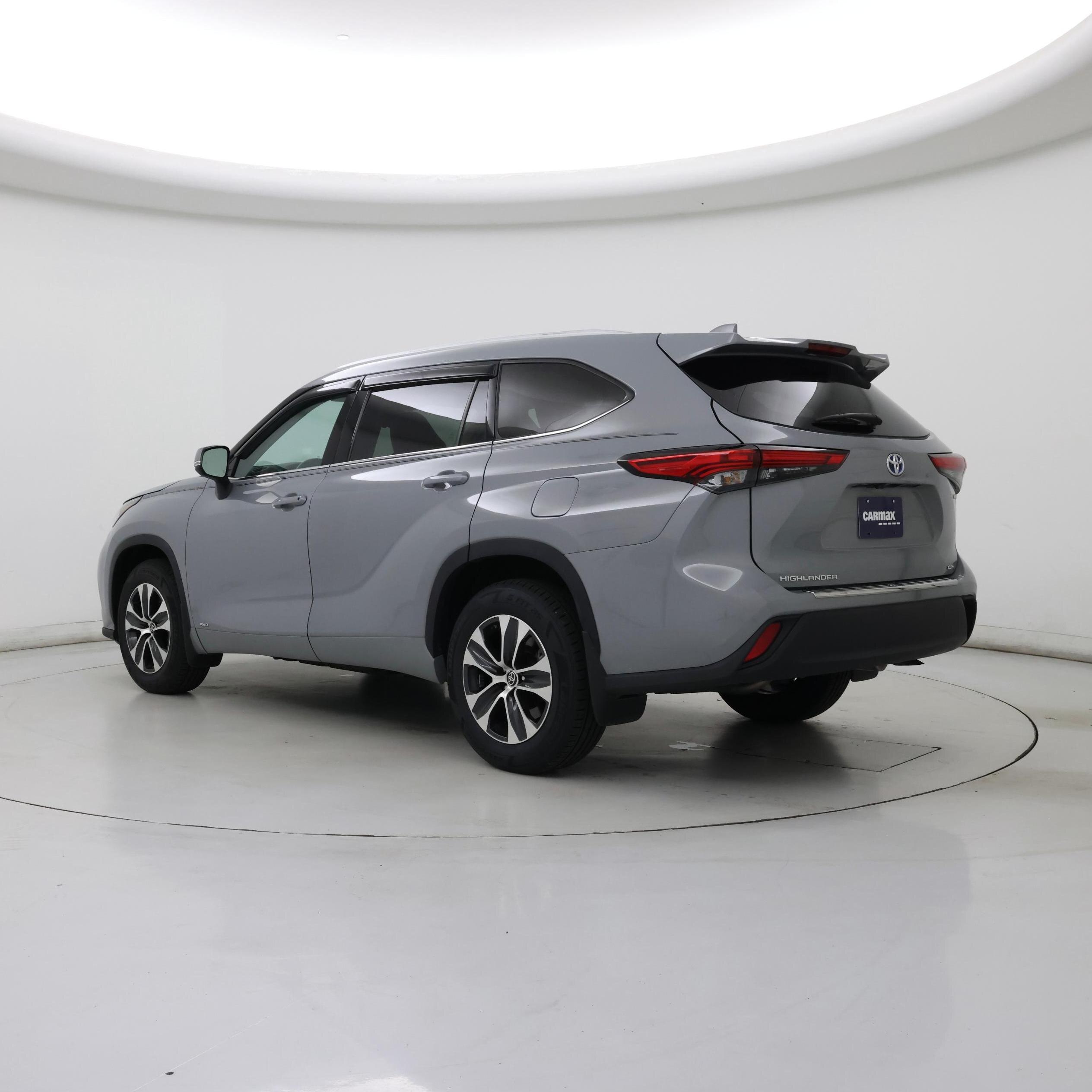 Thumbnail: 2022 Toyota Highlander - 2