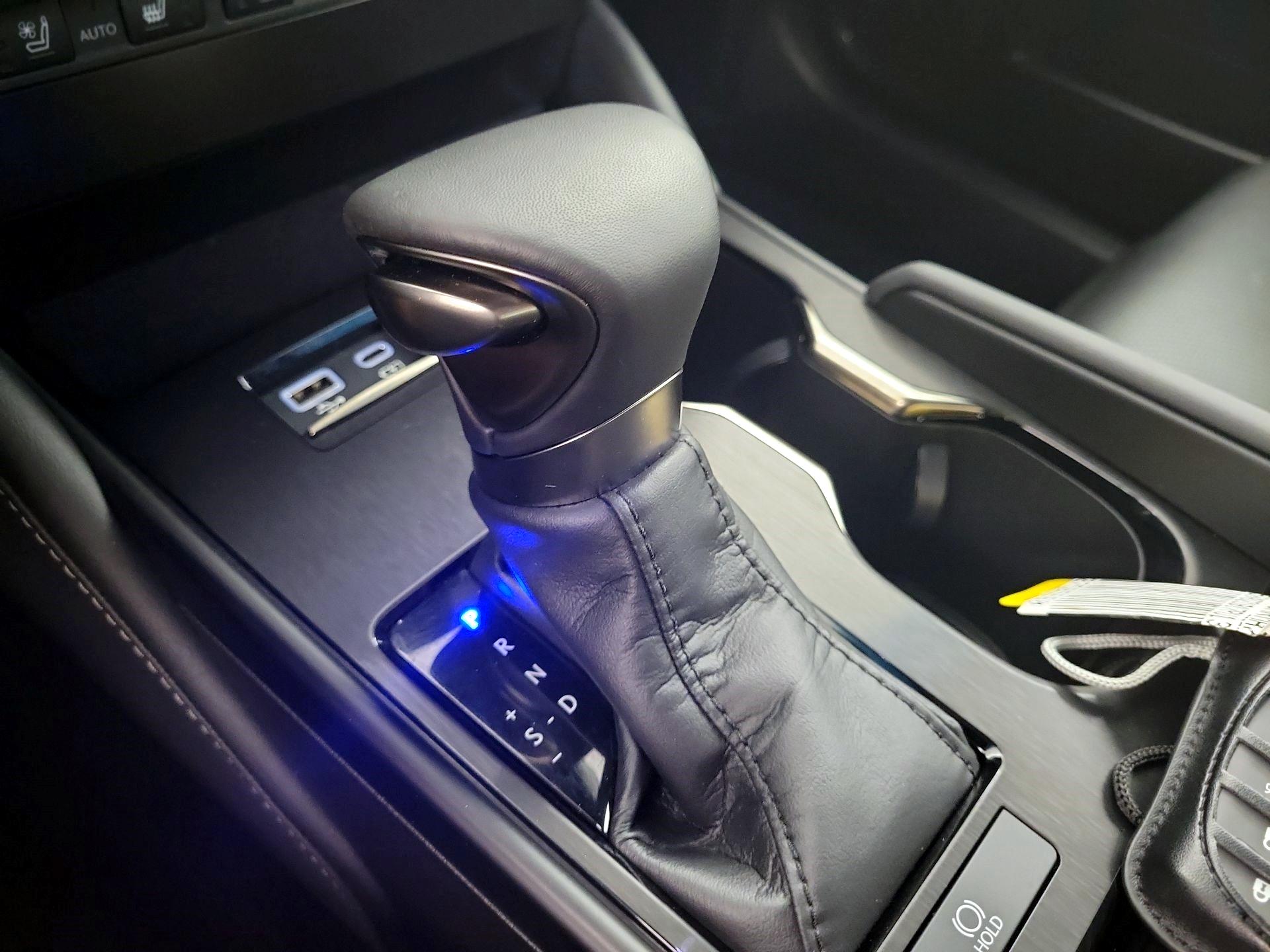 Thumbnail: 2023 Lexus ES - 15