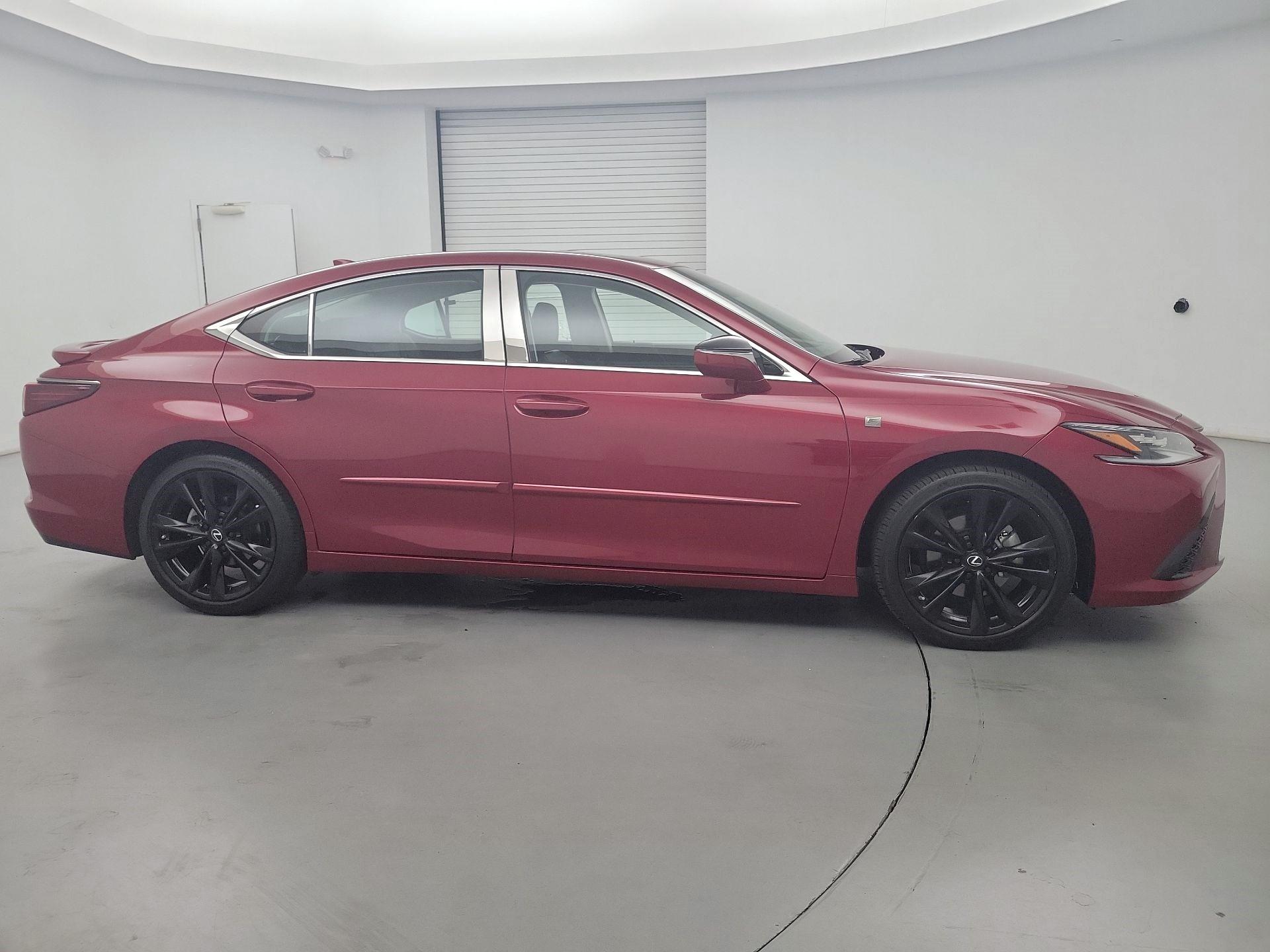Thumbnail: 2023 Lexus ES - 4