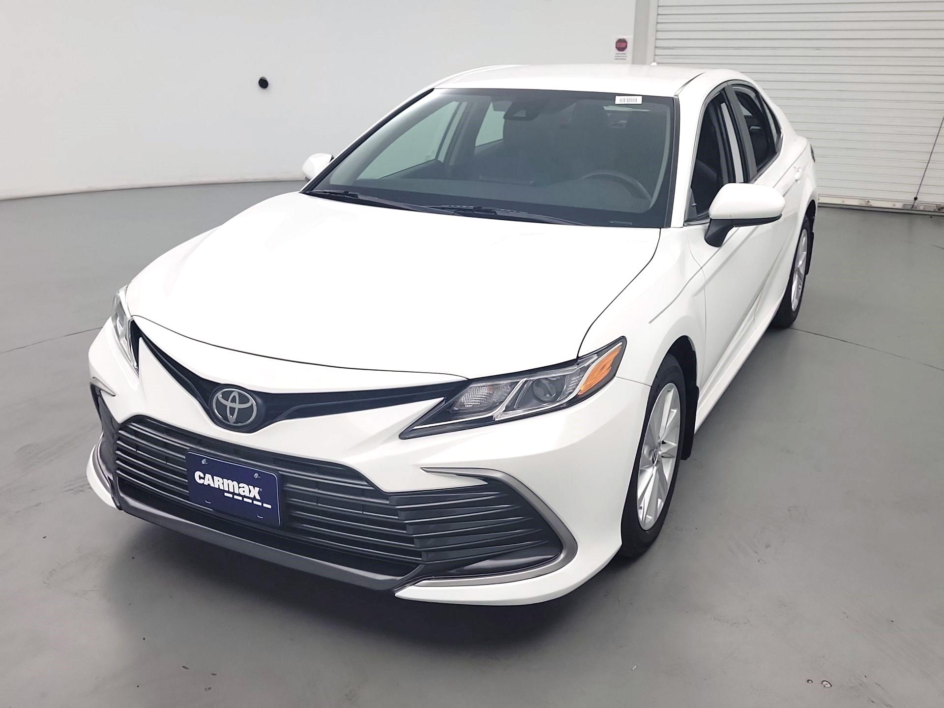 Thumbnail: 2023 Toyota Camry - 3