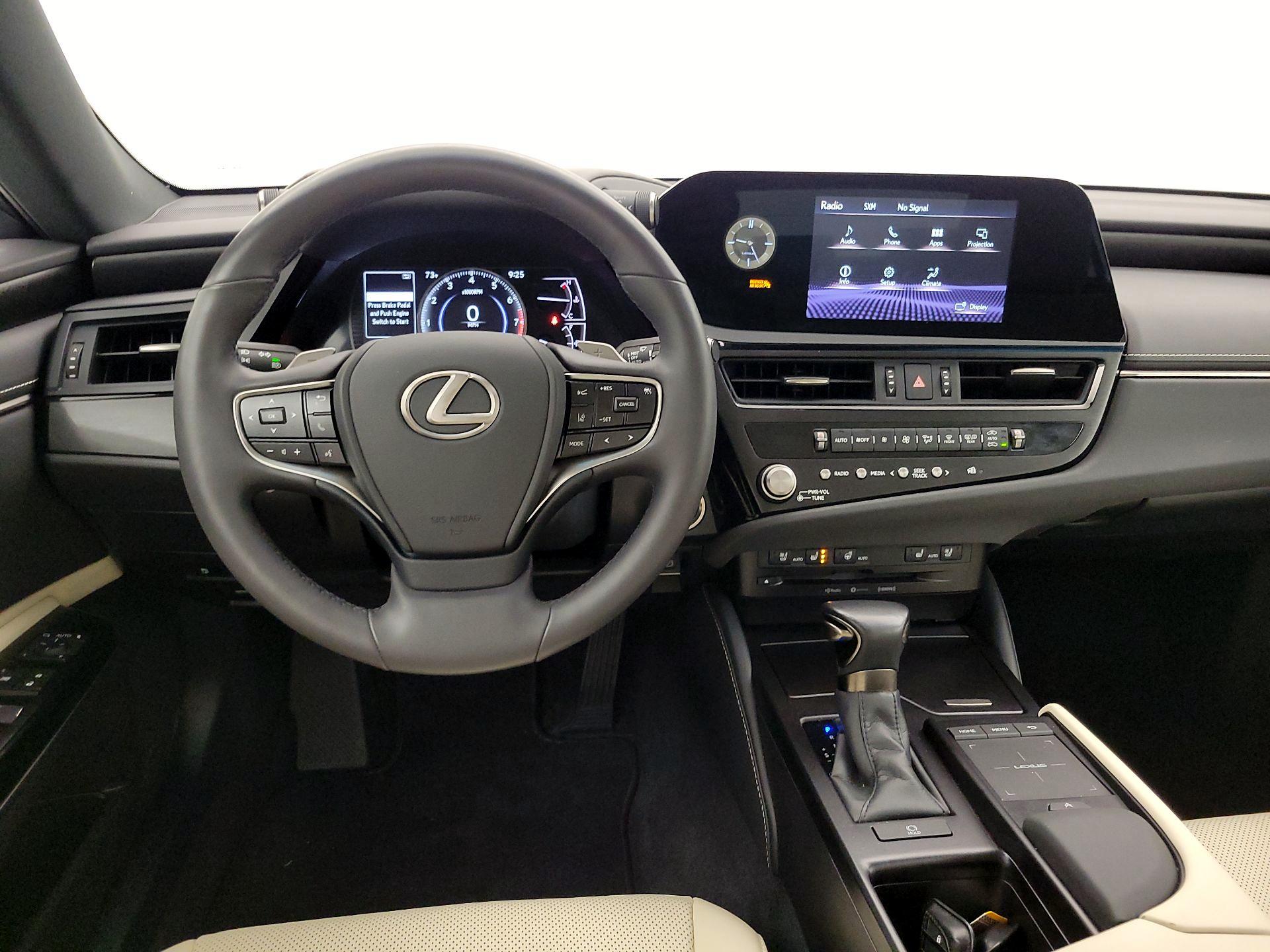 Thumbnail: 2022 Lexus ES - 10