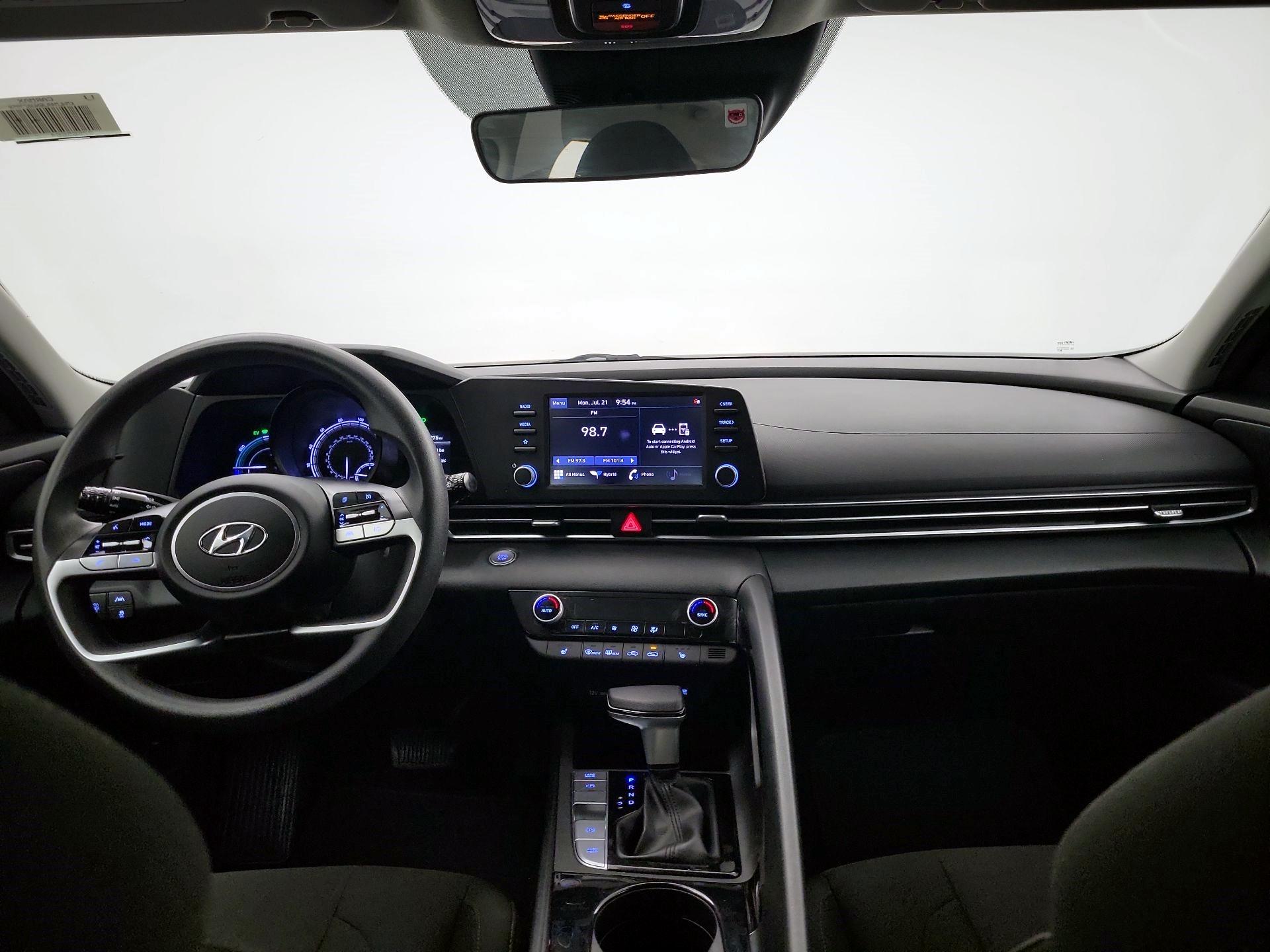 Thumbnail: 2022 Hyundai Elantra - 8