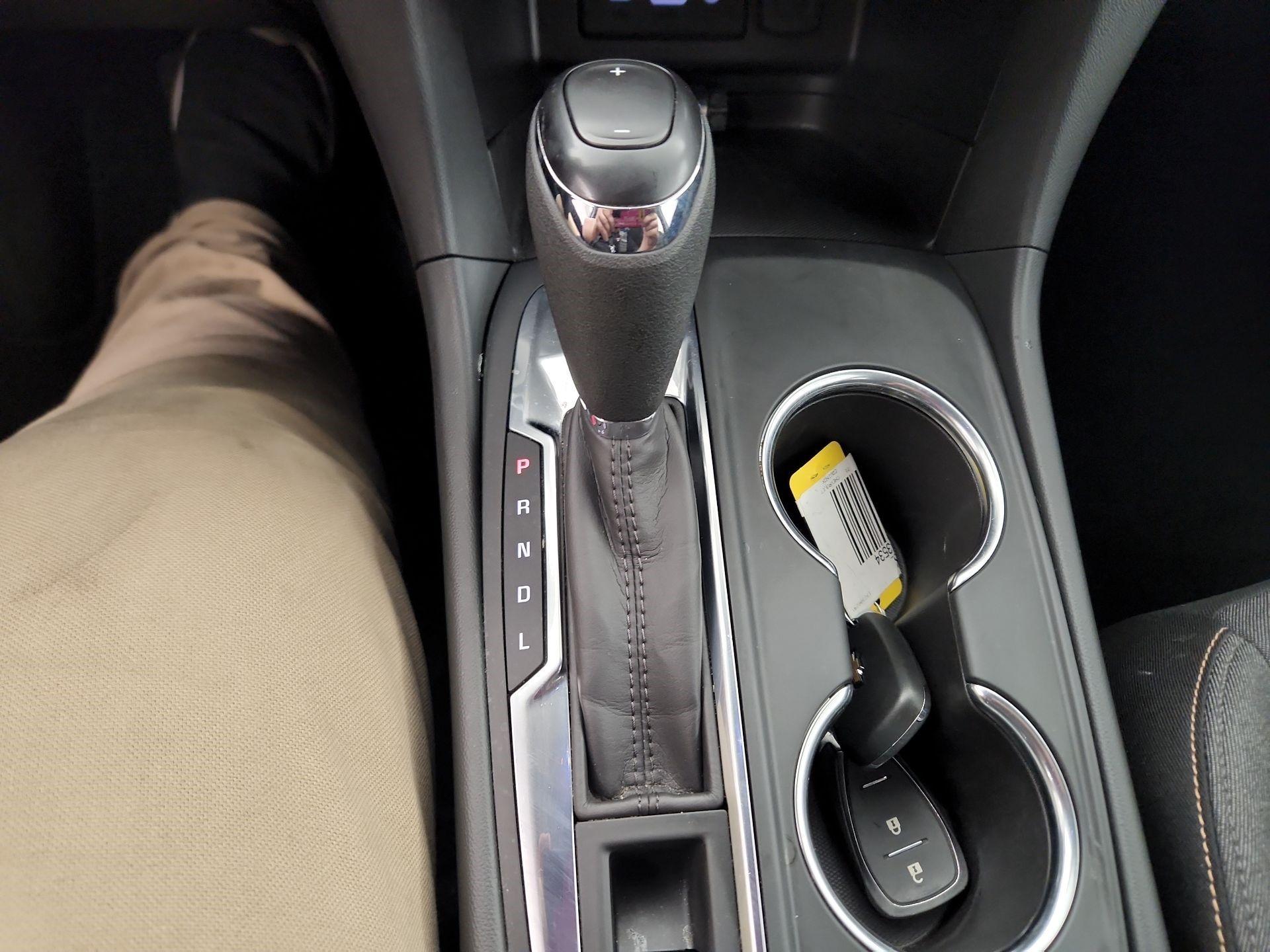 Thumbnail: 2021 Chevrolet Equinox - 15