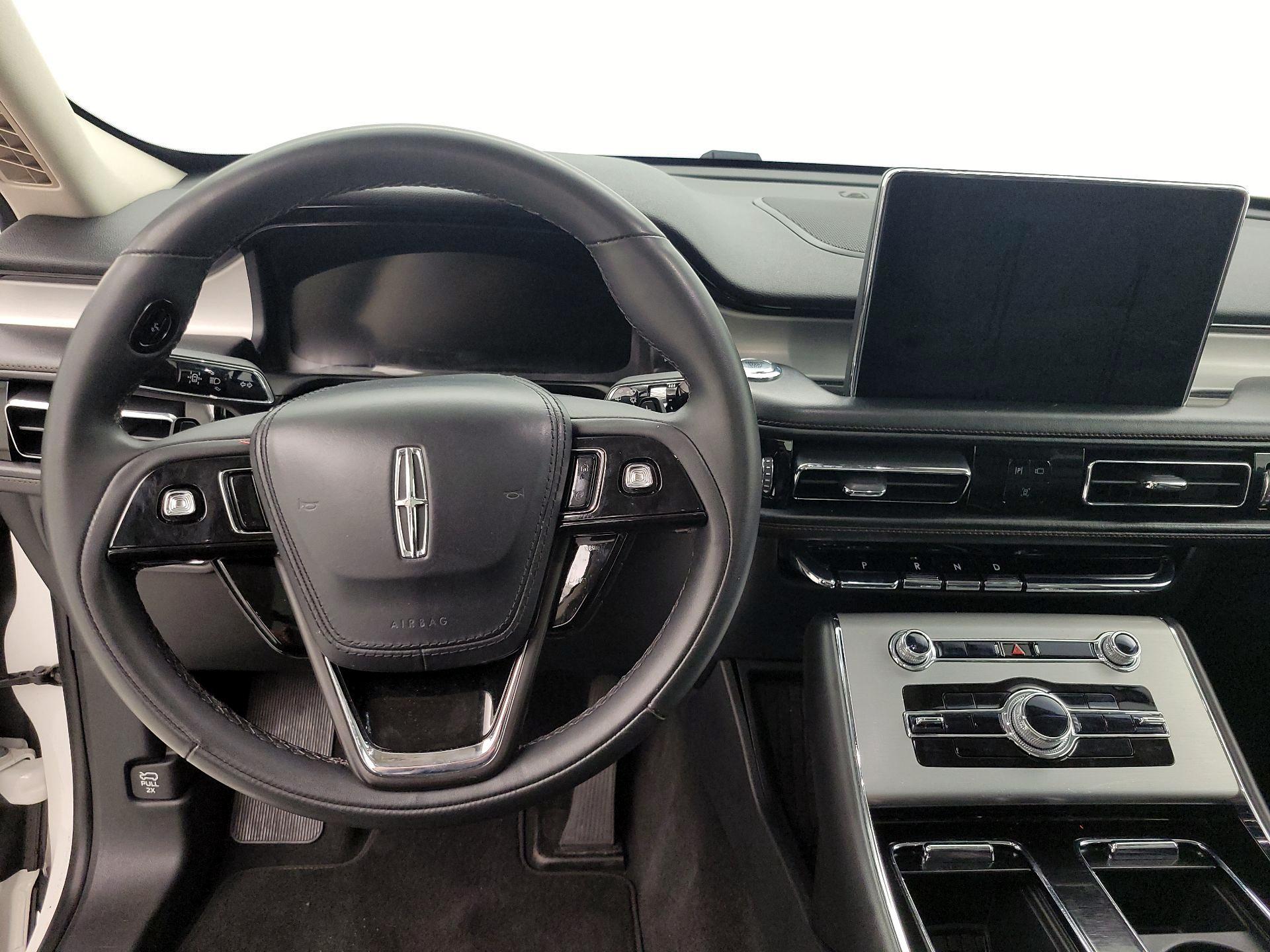 Thumbnail: 2022 Lincoln Aviator - 10