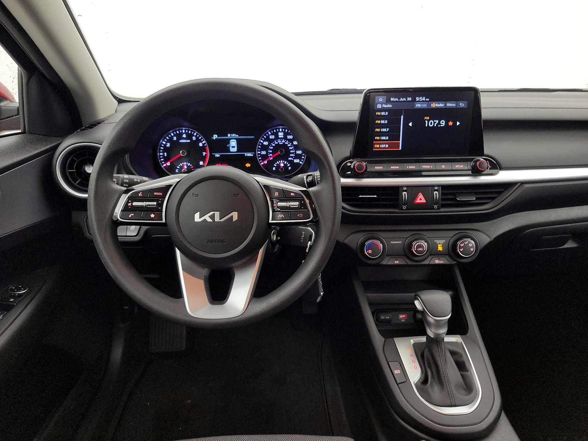 Thumbnail: 2022 Kia Forte - 10