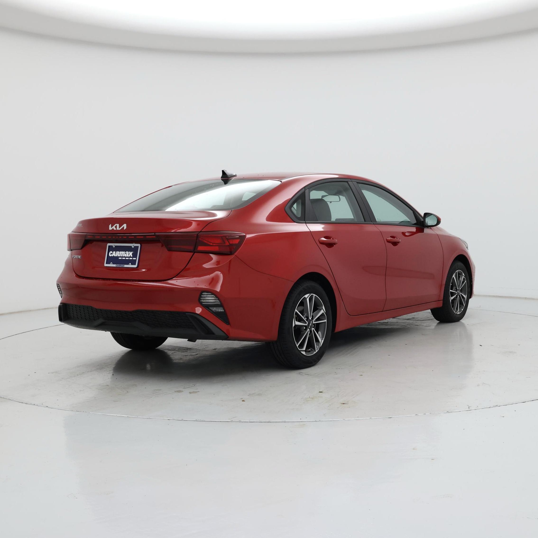 Thumbnail: 2022 Kia Forte - 8