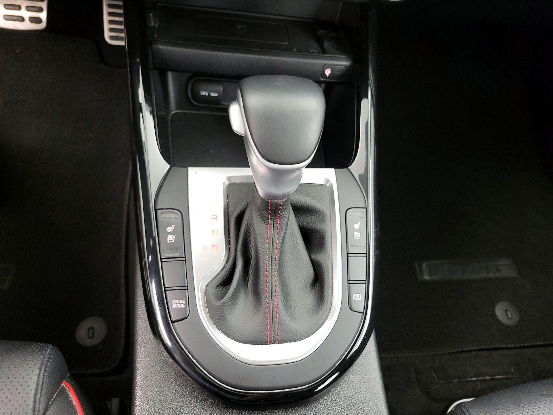 Thumbnail: 2022 Kia Forte - 18