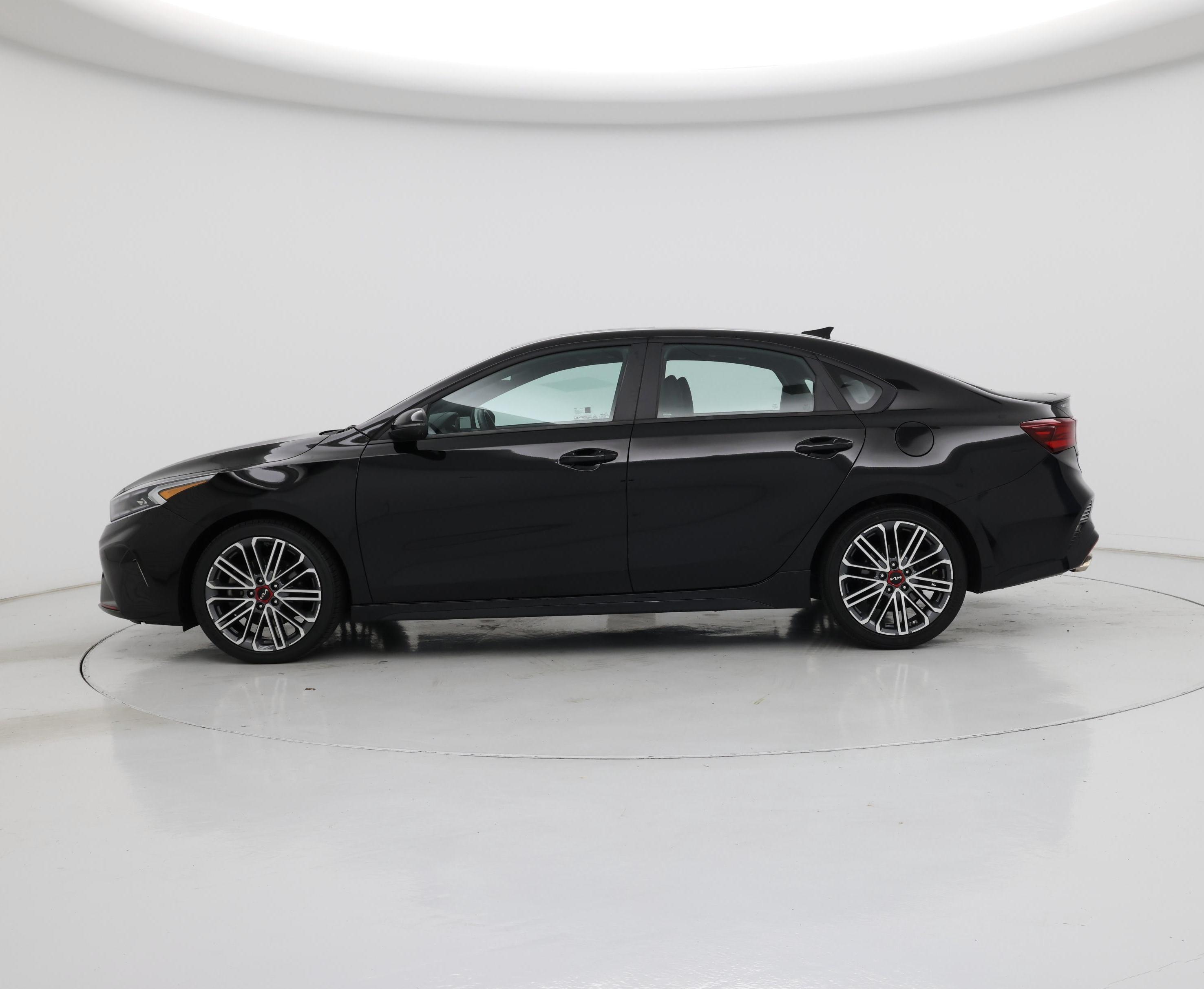 Thumbnail: 2022 Kia Forte - 3