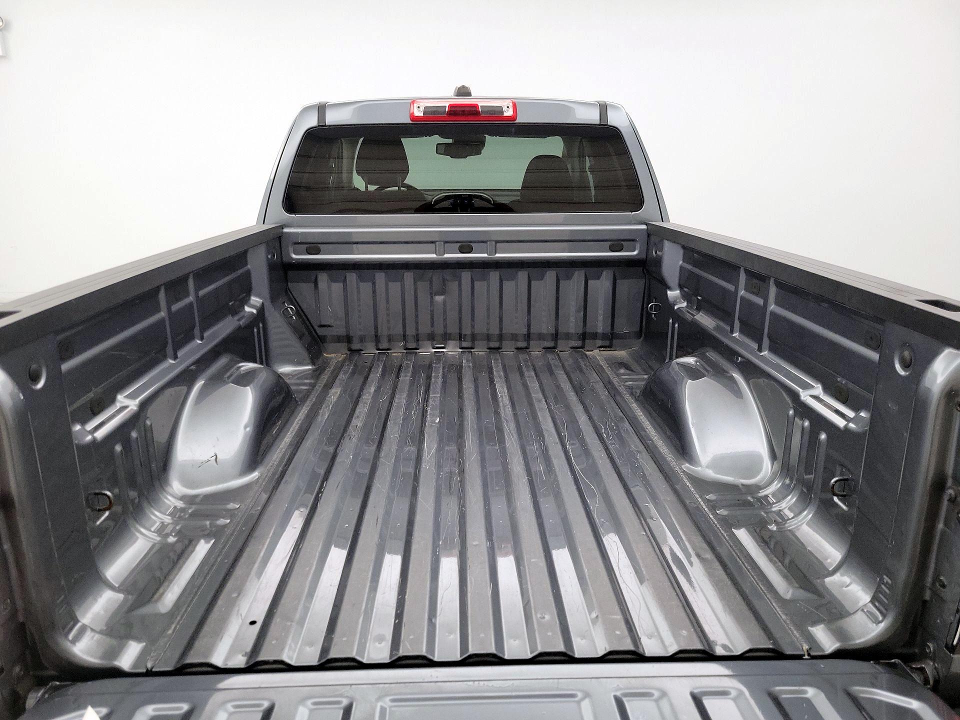 Thumbnail: 2022 Chevrolet Colorado - 20