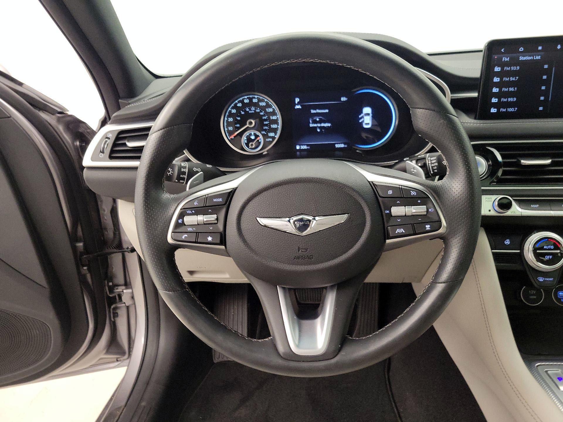 Thumbnail: 2022 Genesis G70 - 10