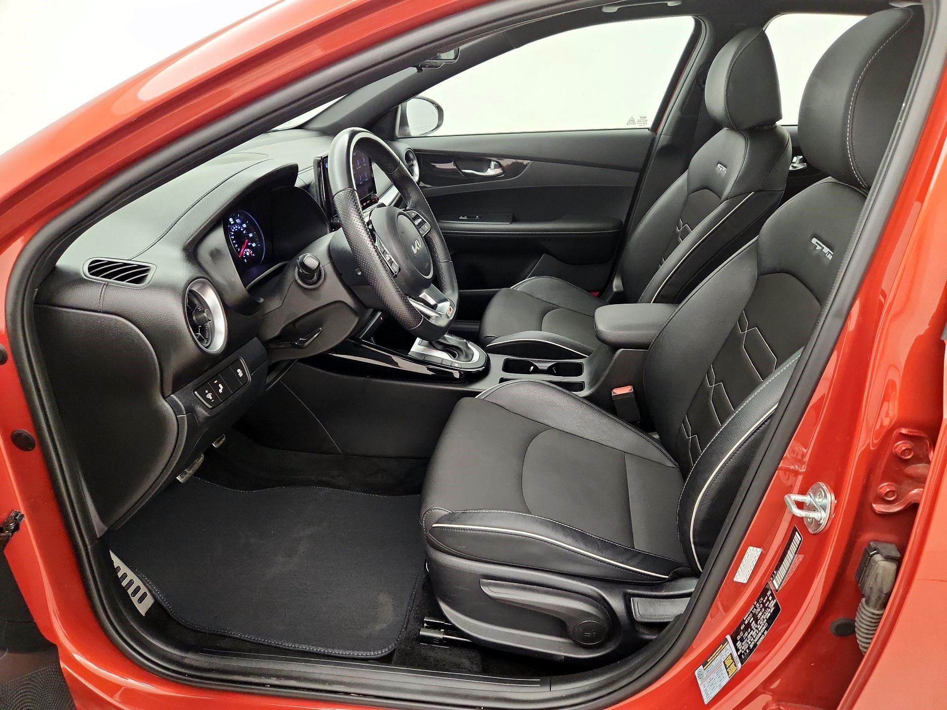 Thumbnail: 2022 Kia Forte - 11