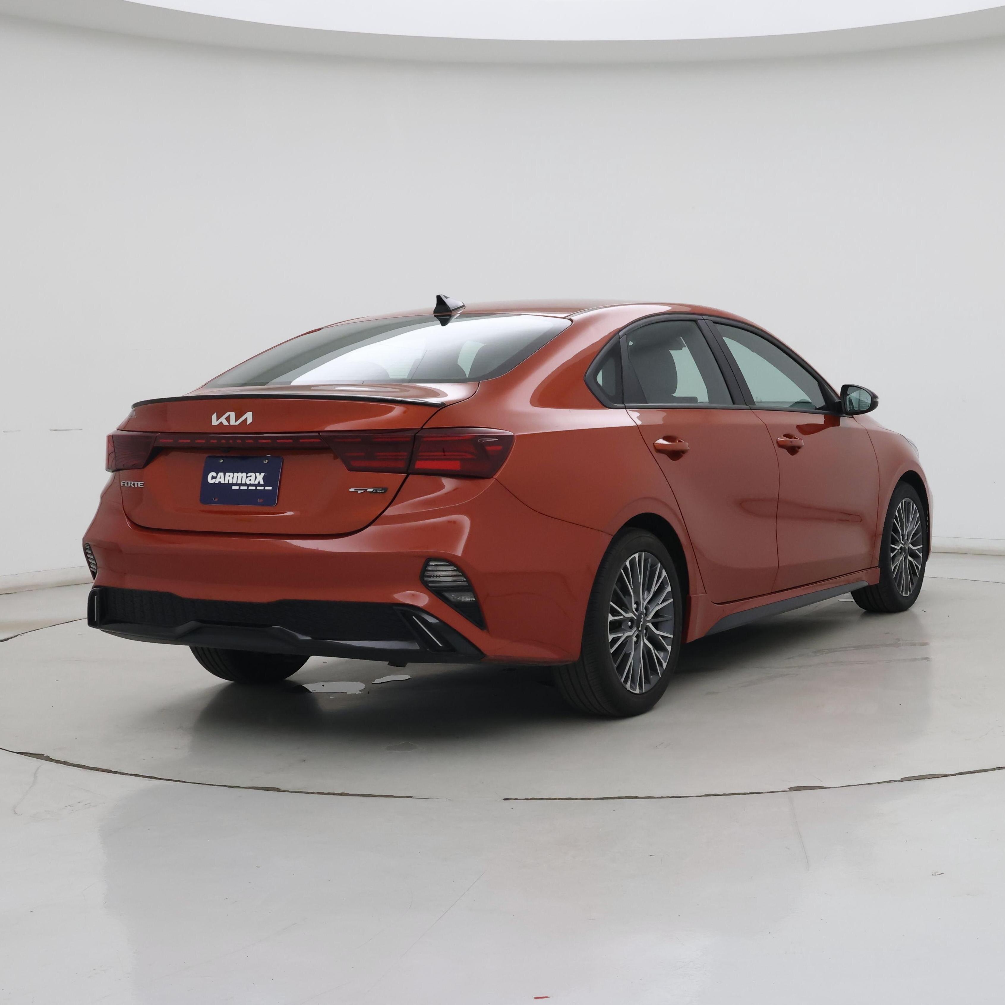 Thumbnail: 2022 Kia Forte - 8