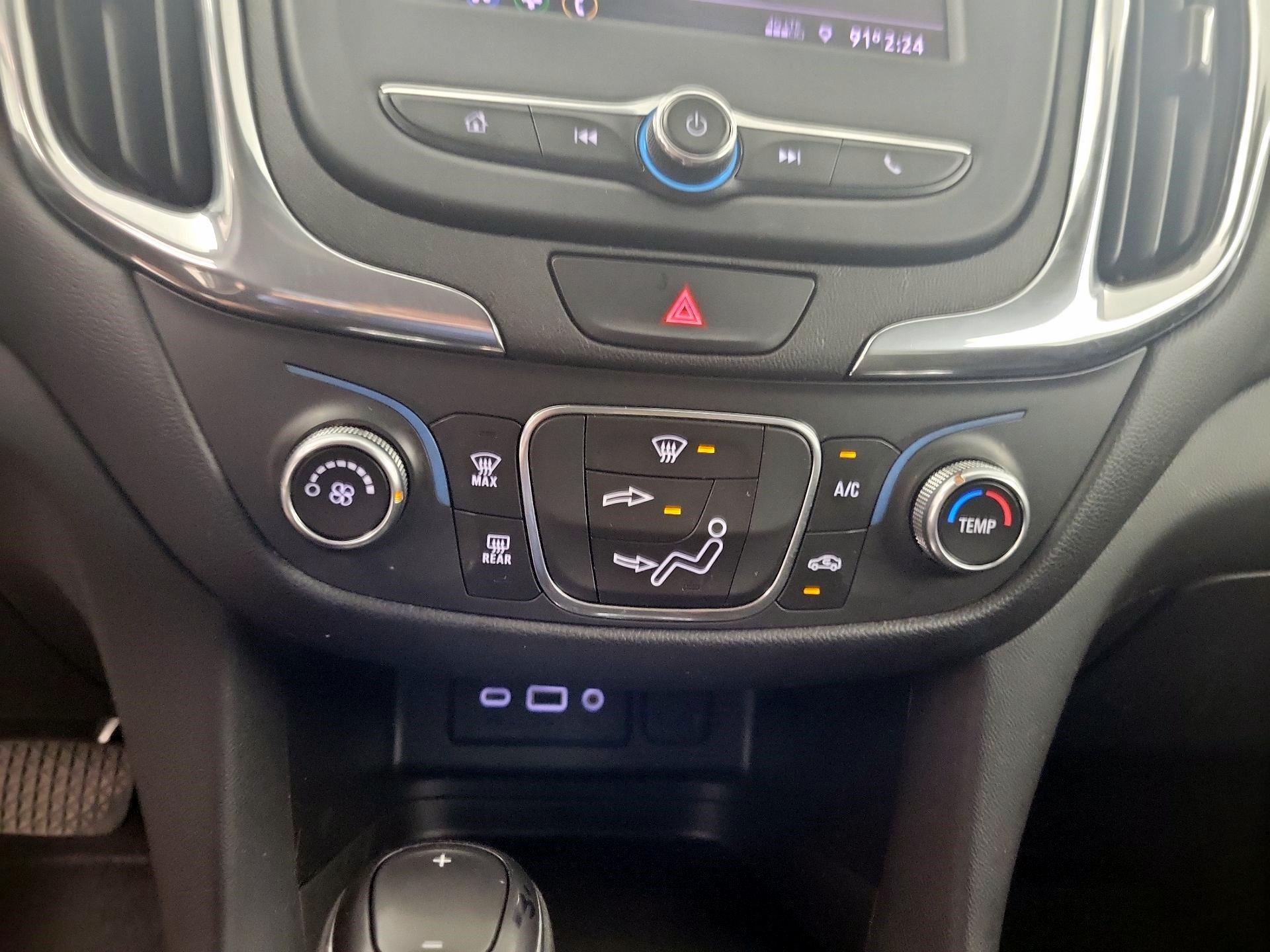 Thumbnail: 2020 Chevrolet Equinox - 14