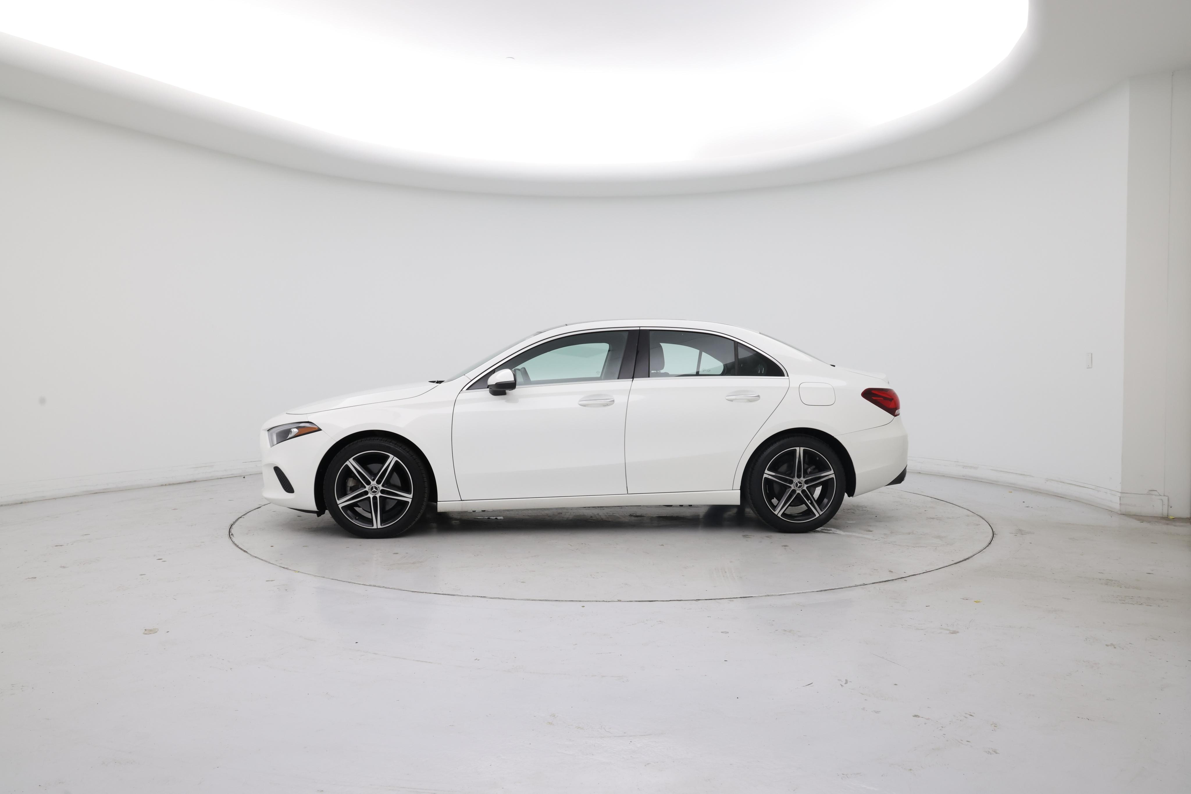 Thumbnail: 2019 Mercedes-Benz A-Class - 3