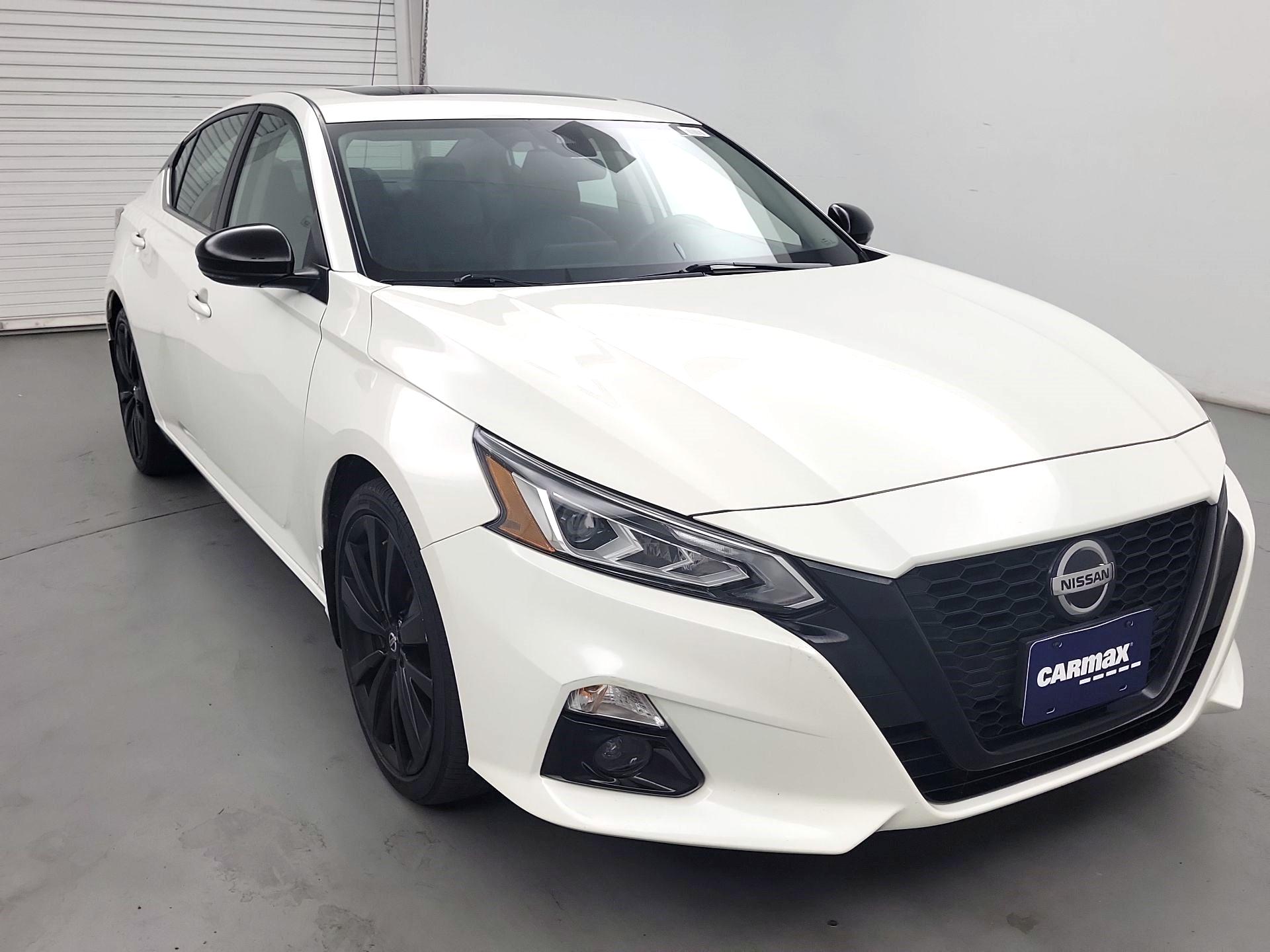 Thumbnail: 2022 Nissan Altima - 1
