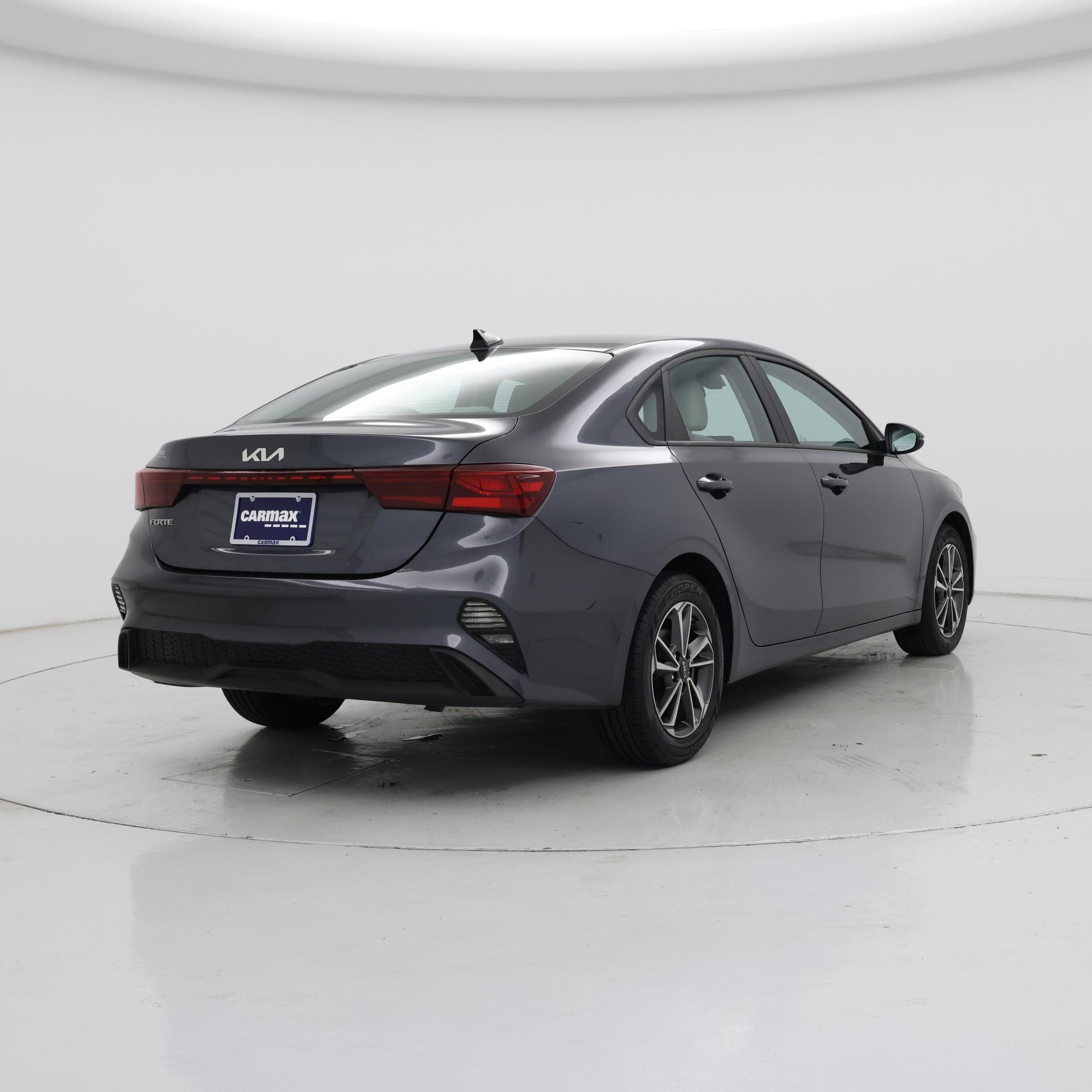 Thumbnail: 2022 Kia Forte - 8