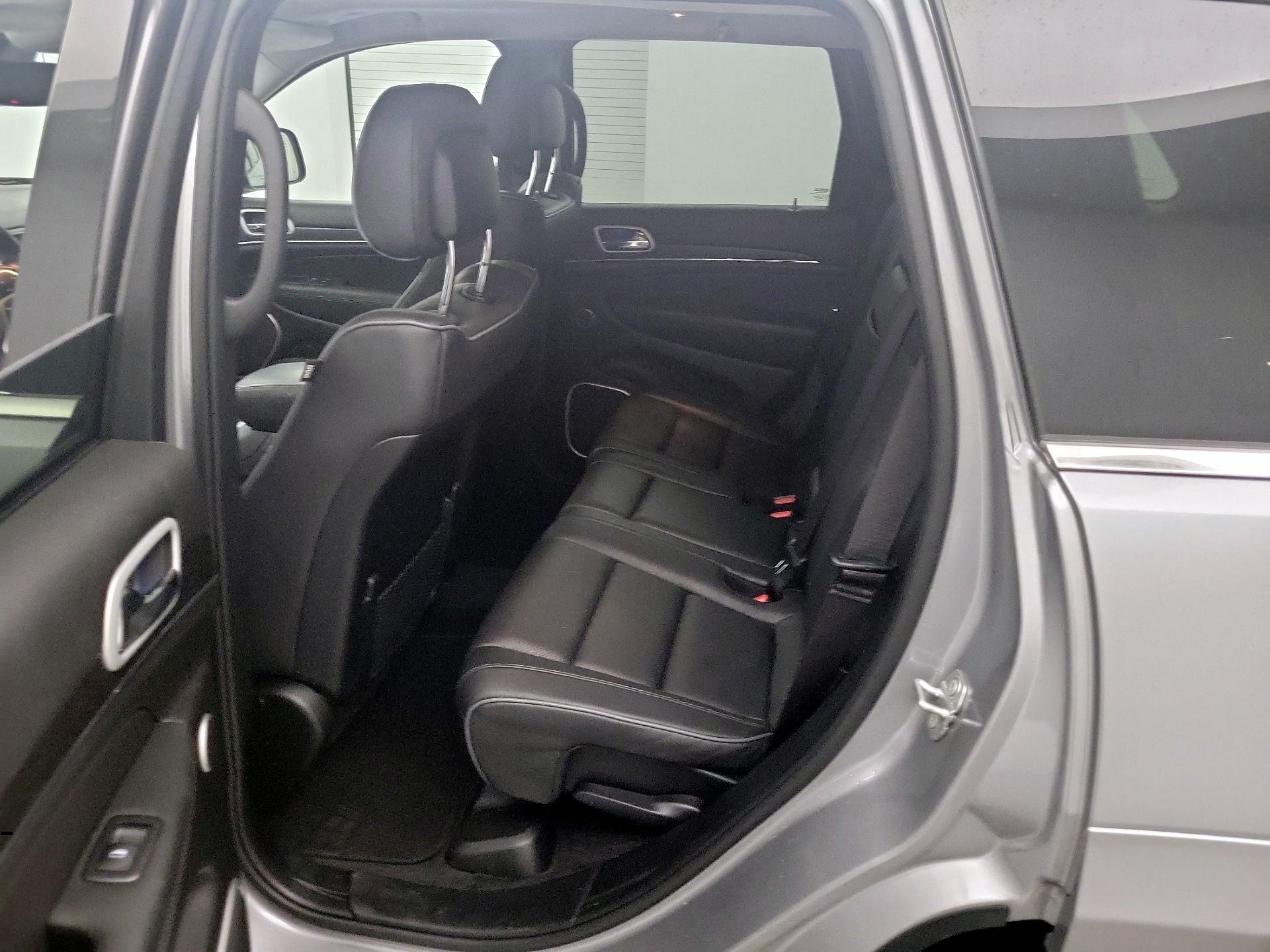 Thumbnail: 2021 Jeep Grand Cherokee - 19