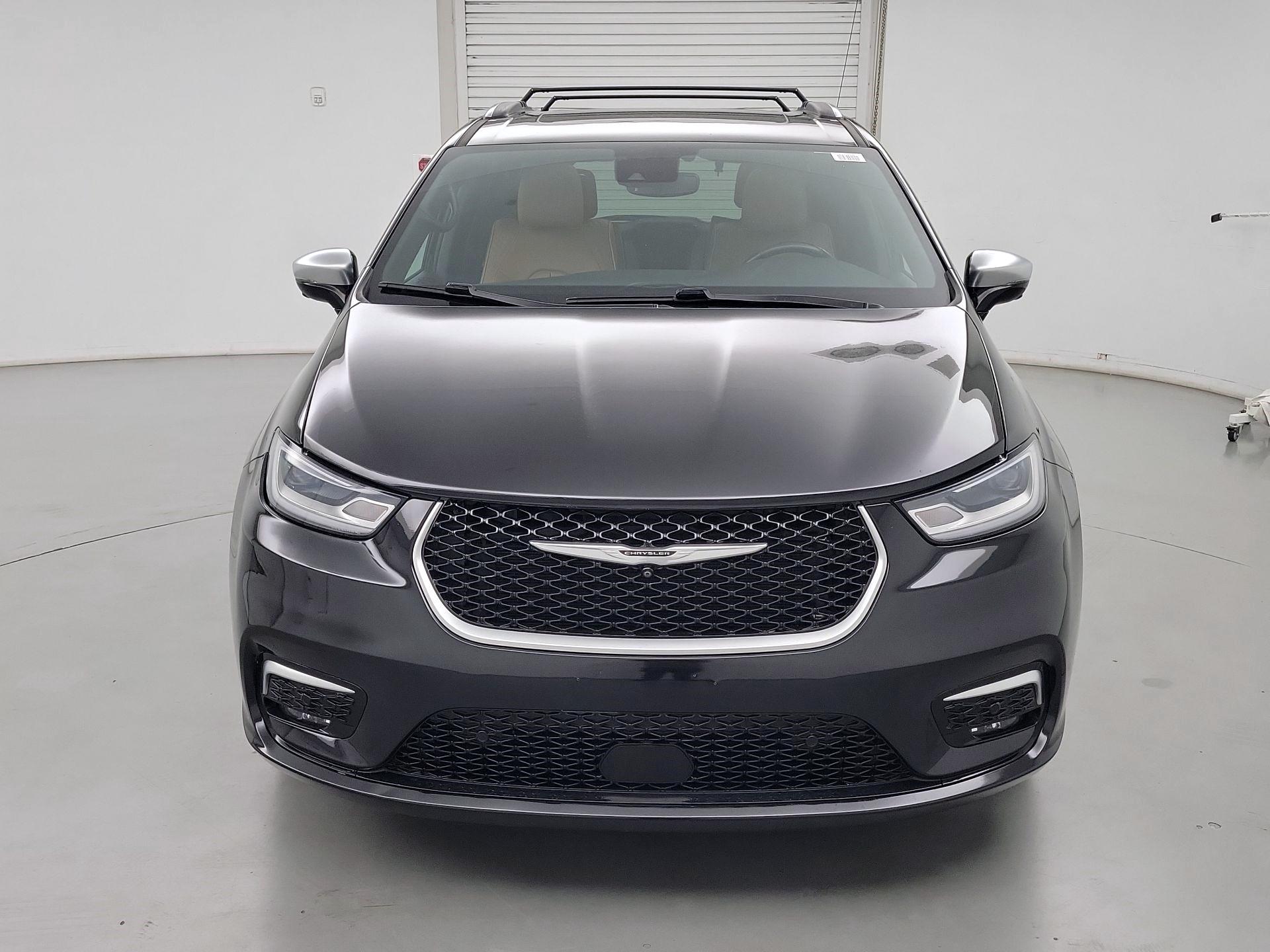 Thumbnail: 2022 Chrysler Pacifica - 2