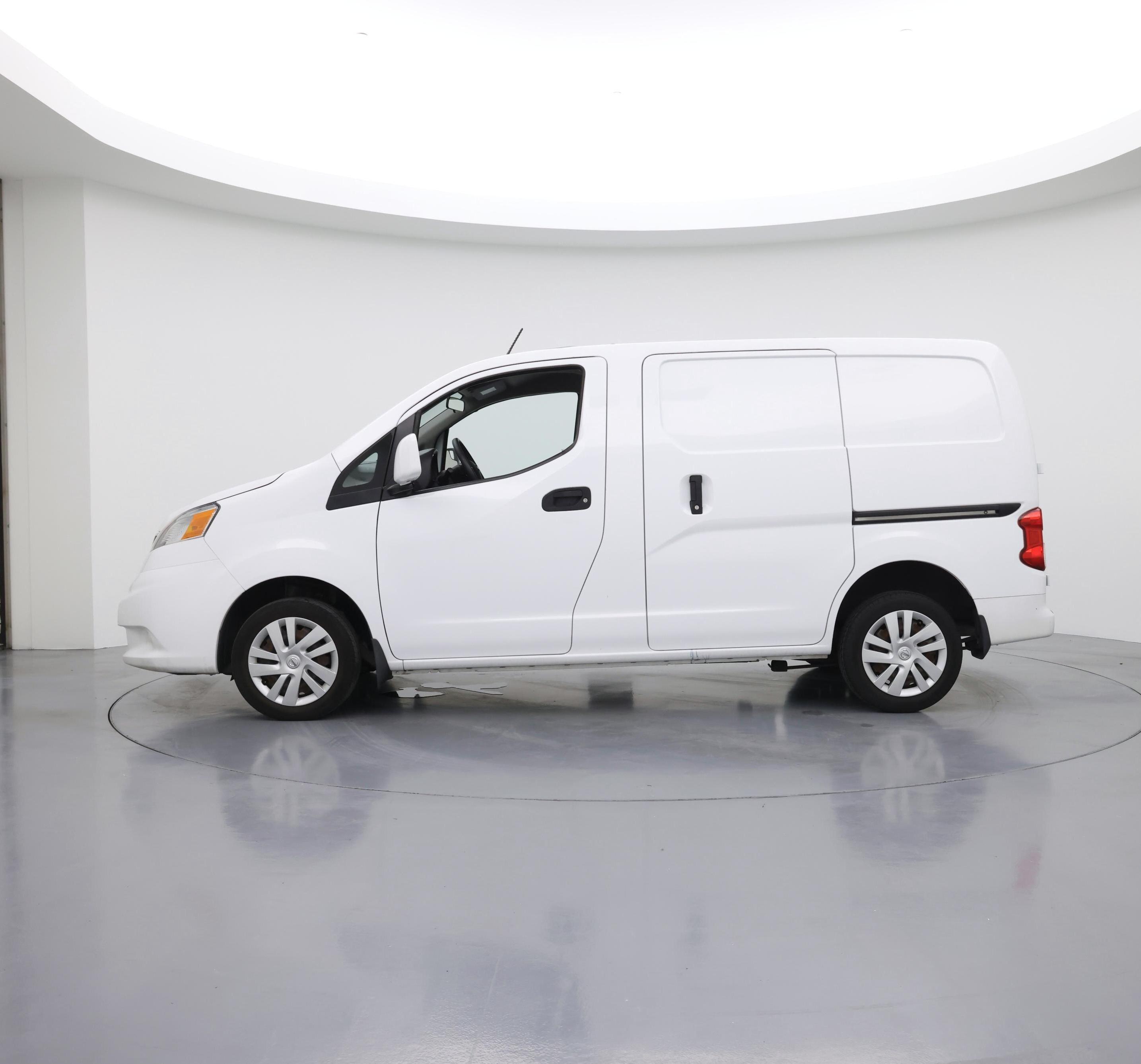 Thumbnail: 2019 Nissan NV200 - 3